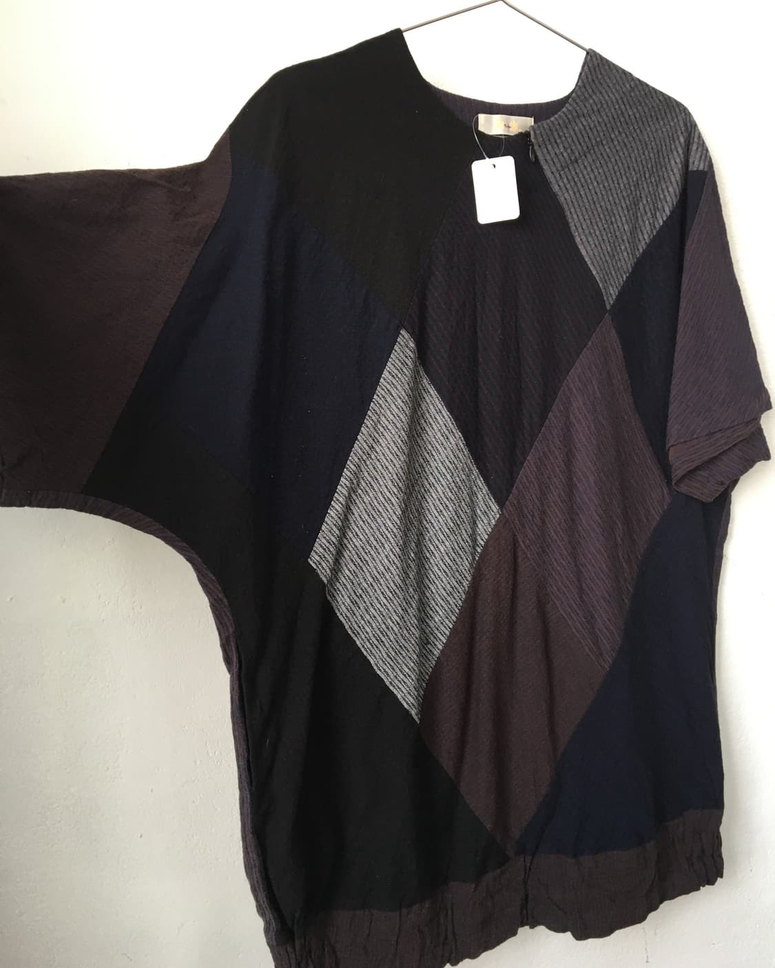 Zipper point diamond pattern top 상품이미지4