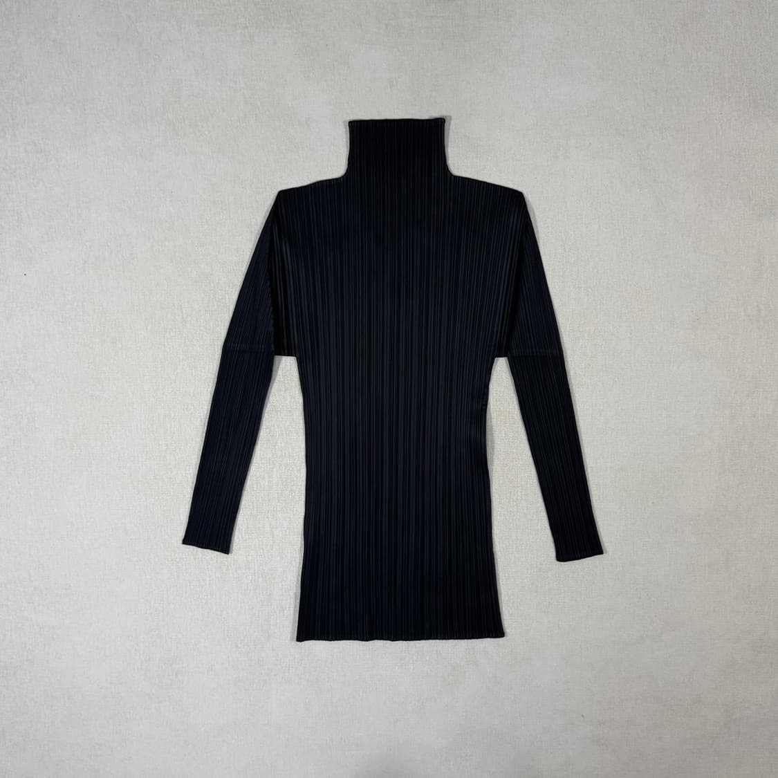 Pleats Please Issey Miyake Pleated Top  상품이미지1
