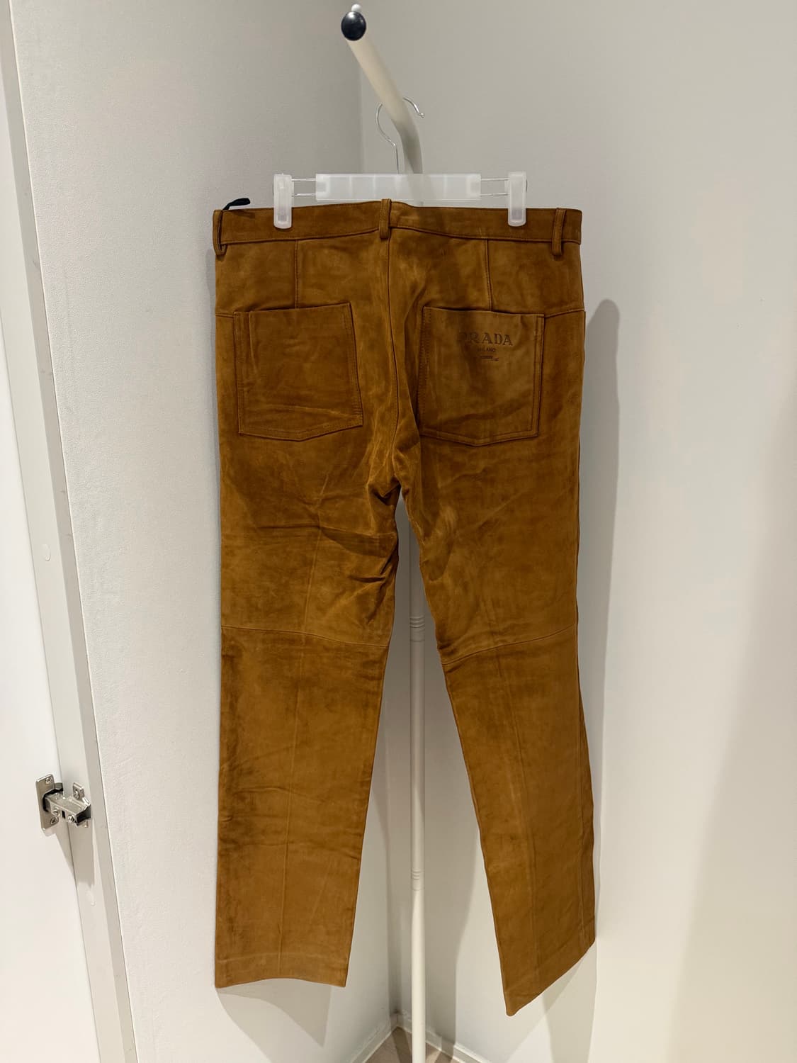 [48IT] 프라다 스웨이드 팬츠 상품이미지2