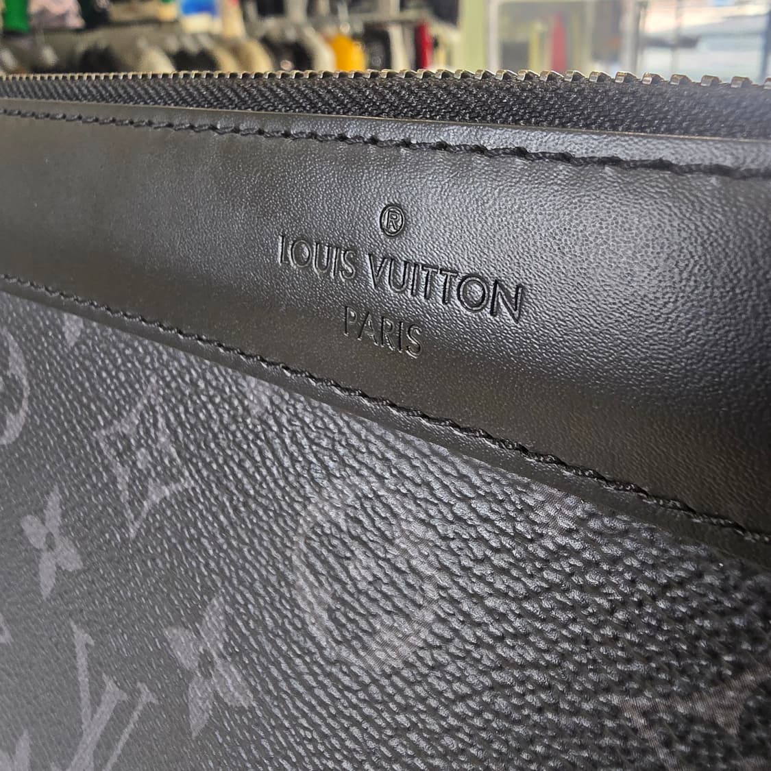 [중고/정품] 루이비통 이클립스 포쉐트 클러치 상품이미지4