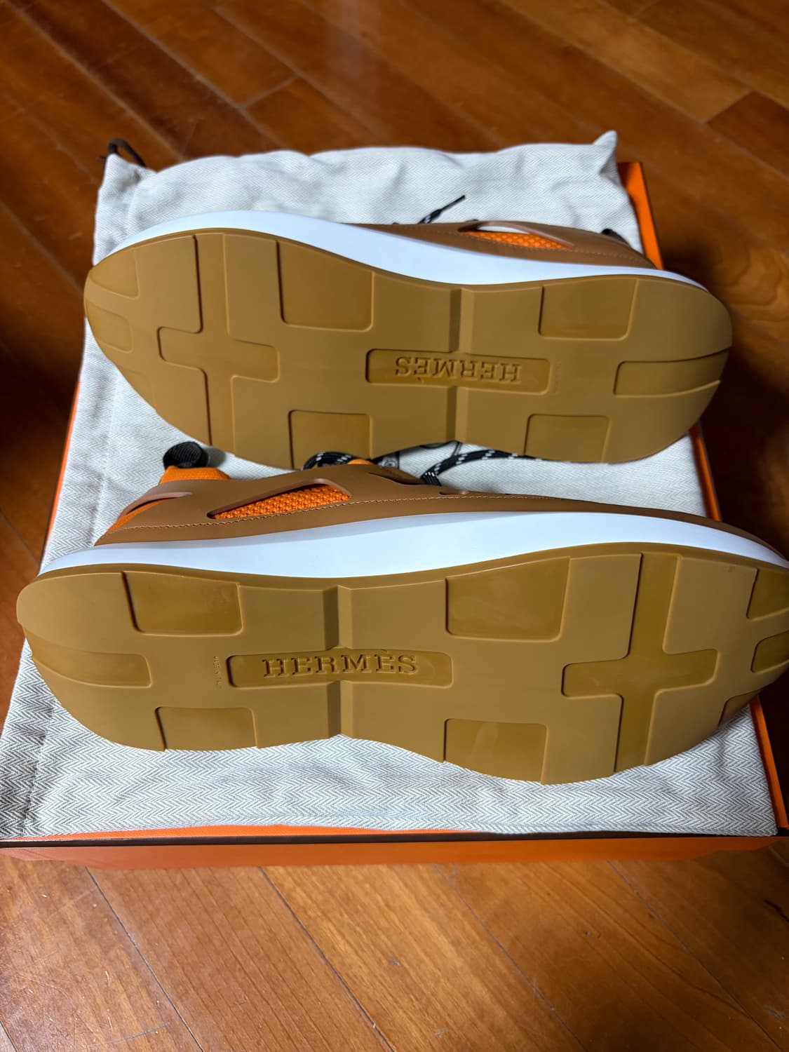 에르메스 katana 스니커즈 270 상품이미지4