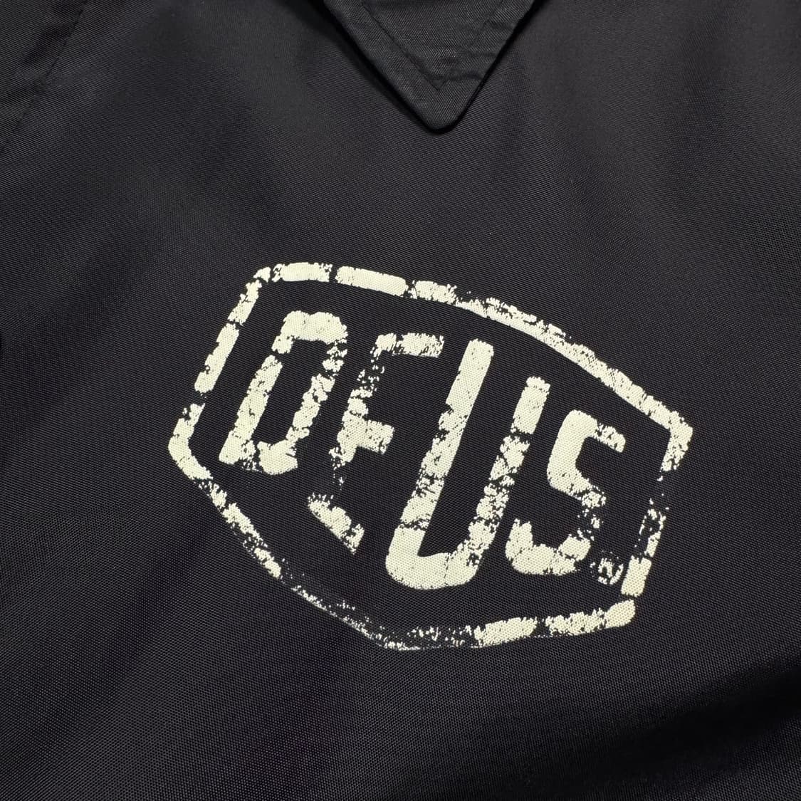 Name : 데우스 빈티지 스크레치 디테일 블랙컬러 코치자켓 :)  상품이미지5