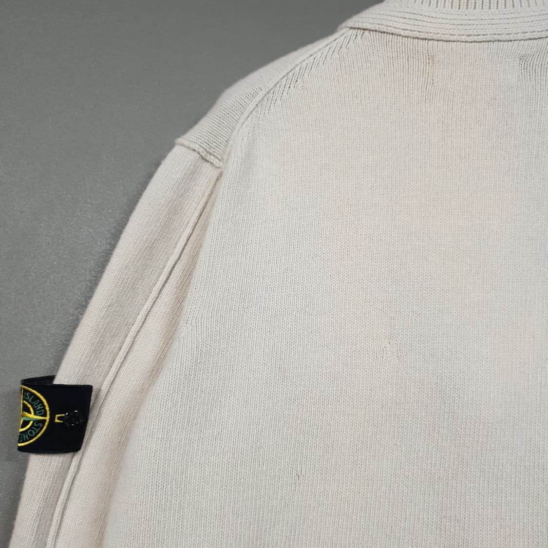 XL) 스톤아일랜드 하이넥 하프 버튼 램스울 니트 스웨터 상품이미지8