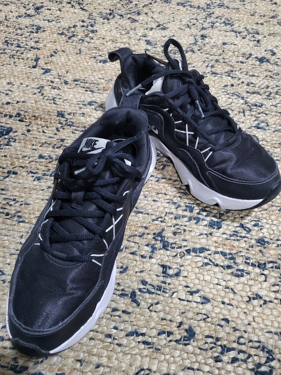 나이키 라이즈 리프트 365 오레오 우먼스 상품이미지1