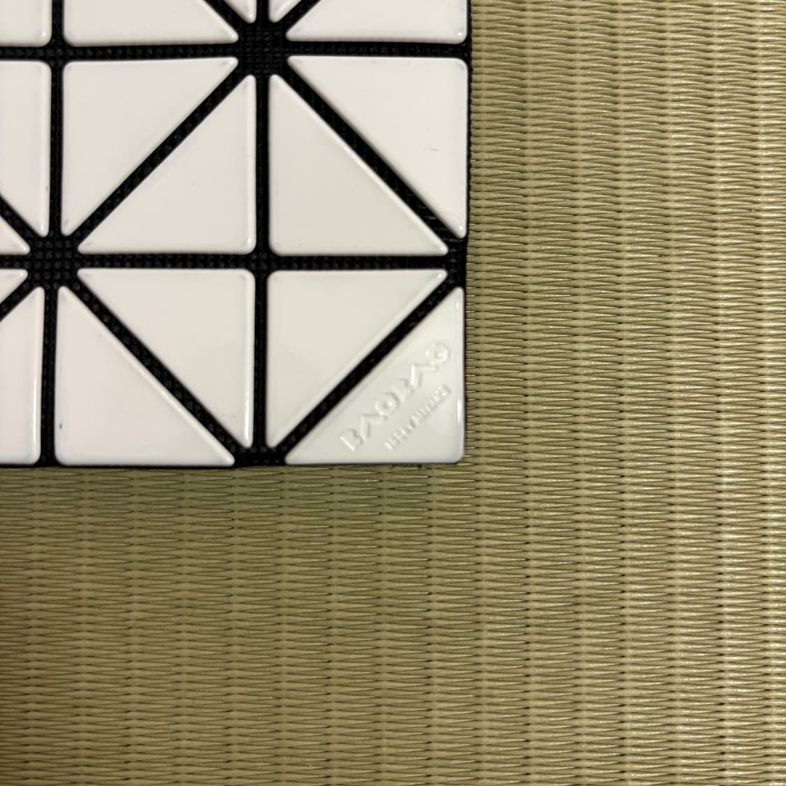 BAO BAO ISSEY MIYAKE 바오바오 이세이미야케 미니 월렛 상품이미지3