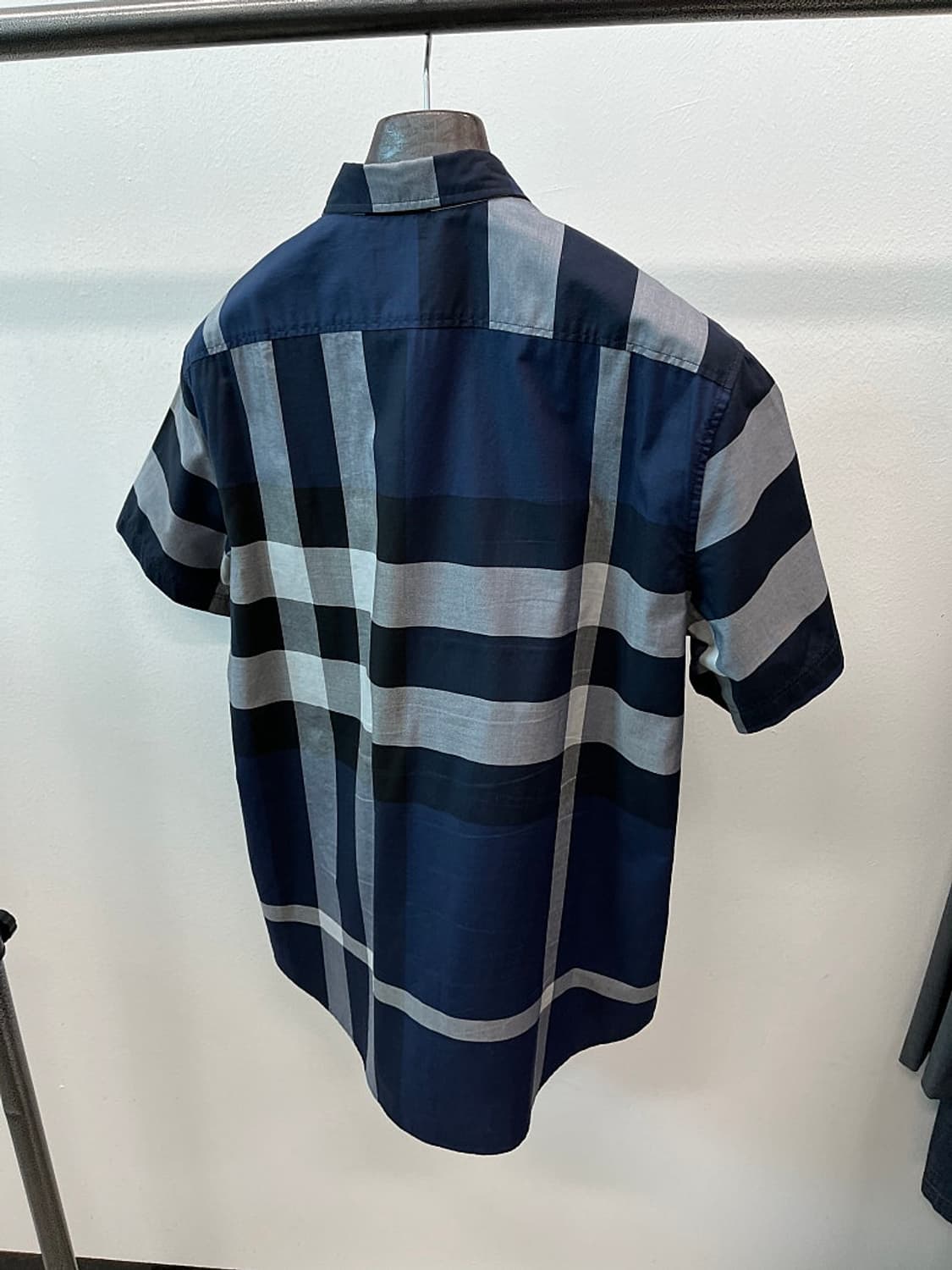 100) 버버리 반팔 체크셔츠  상품이미지4