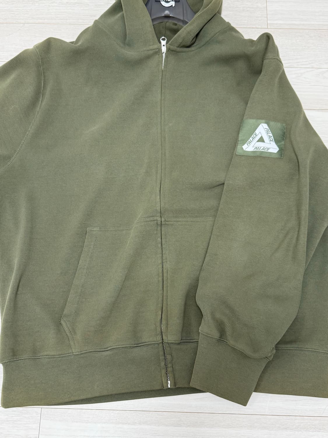 팔라스 Palace 24ss 후드집업 상품이미지4