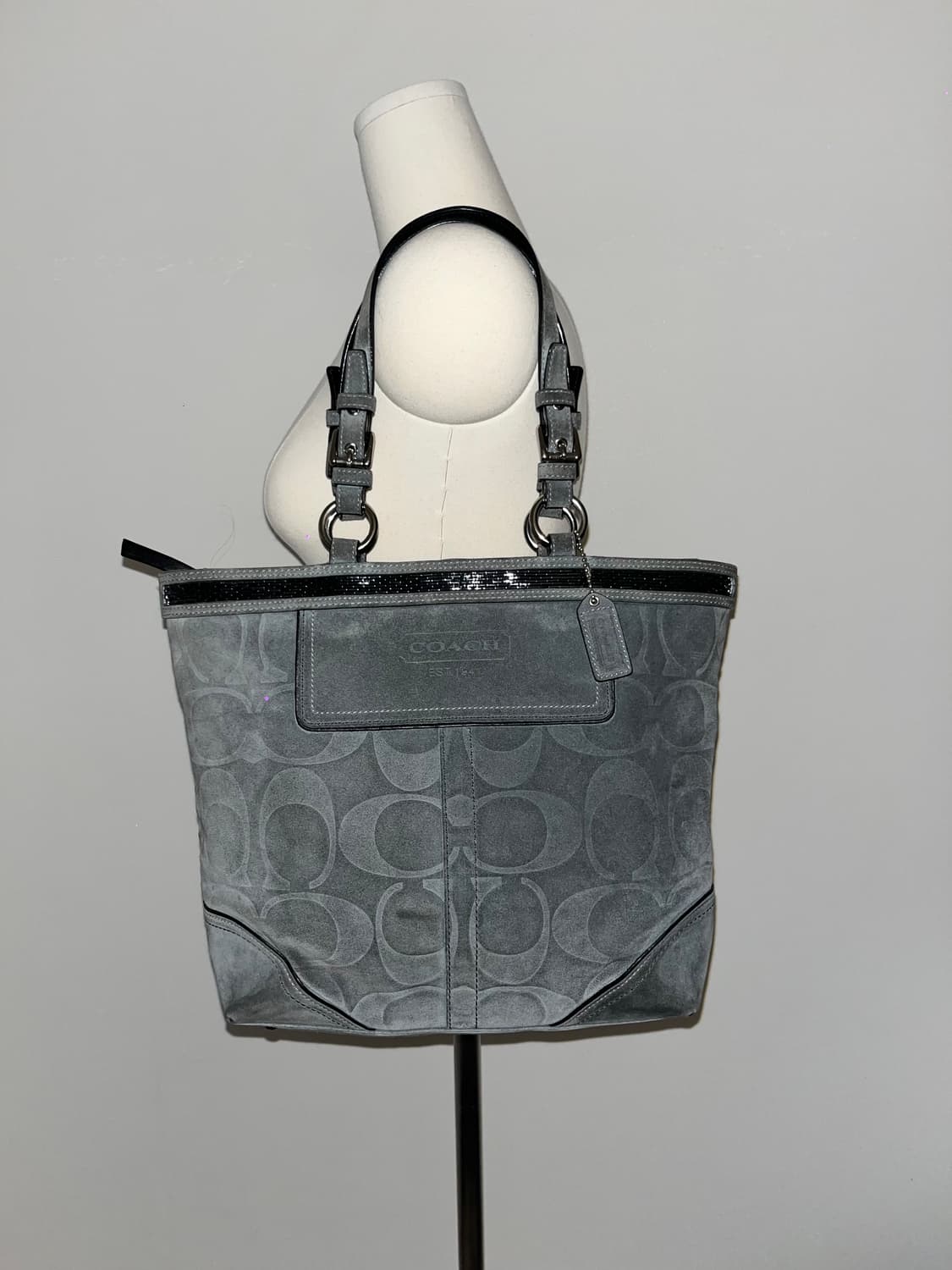 📦Coach gray suede shoulder bag 상품이미지1