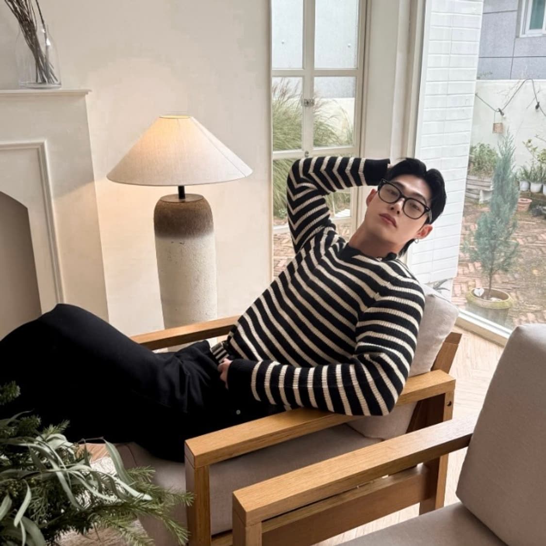 (M) 척도 Luf 금장 스트라이프 니트 상품이미지6