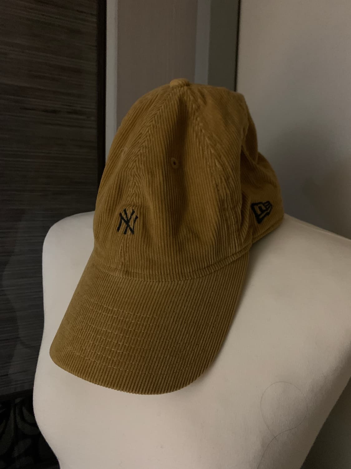 뉴에라 코듀로이 볼캡 (택포) 상품이미지1