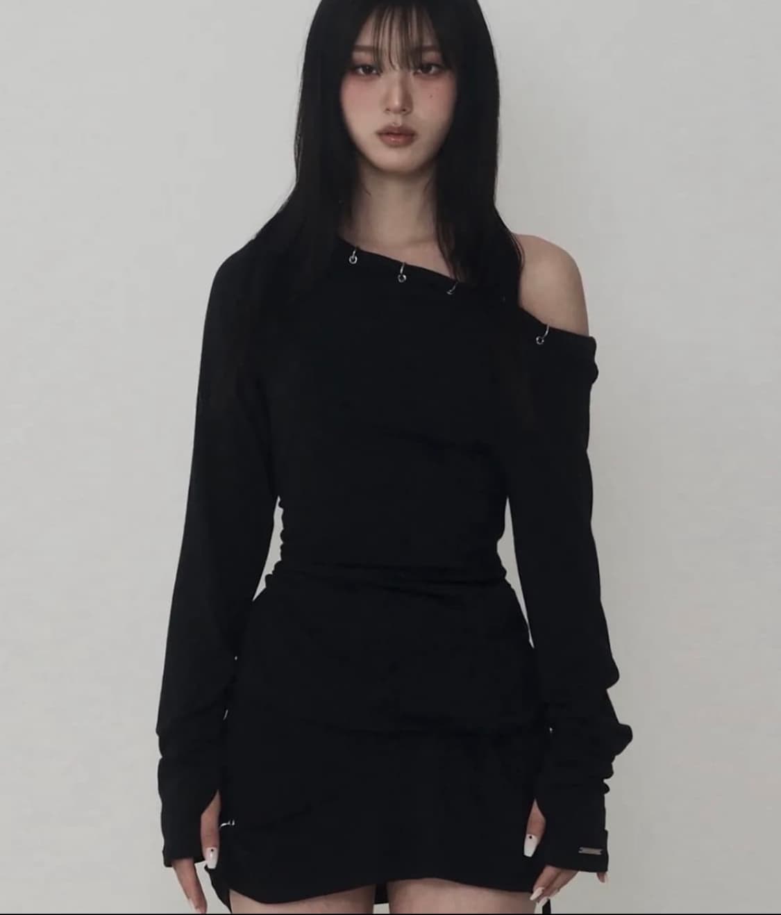 에트오소메 피어싱 드레이프 셋업 블랙 상품이미지1