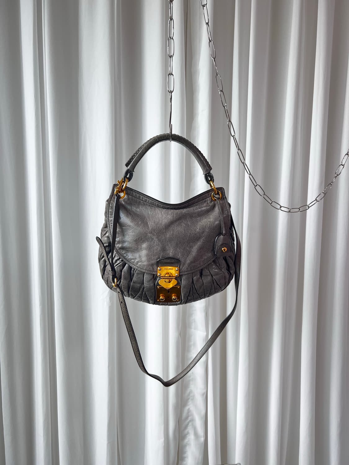 미우미우 투웨이 마테라쎄 숄더백 상품이미지1