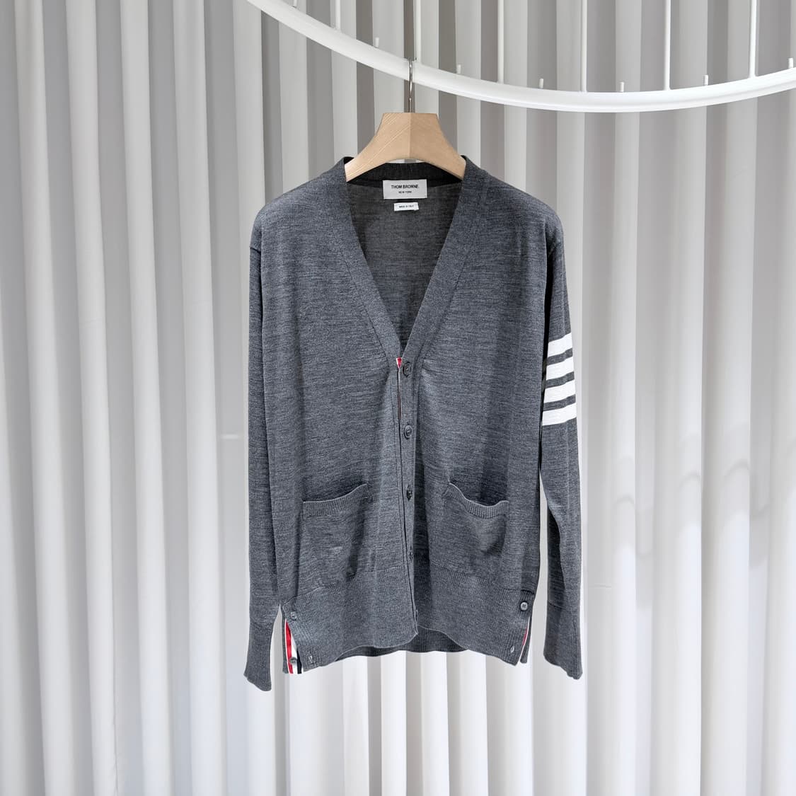 3 / 톰브라운 사선완장 메리노울 그레이 가디건 상품이미지1