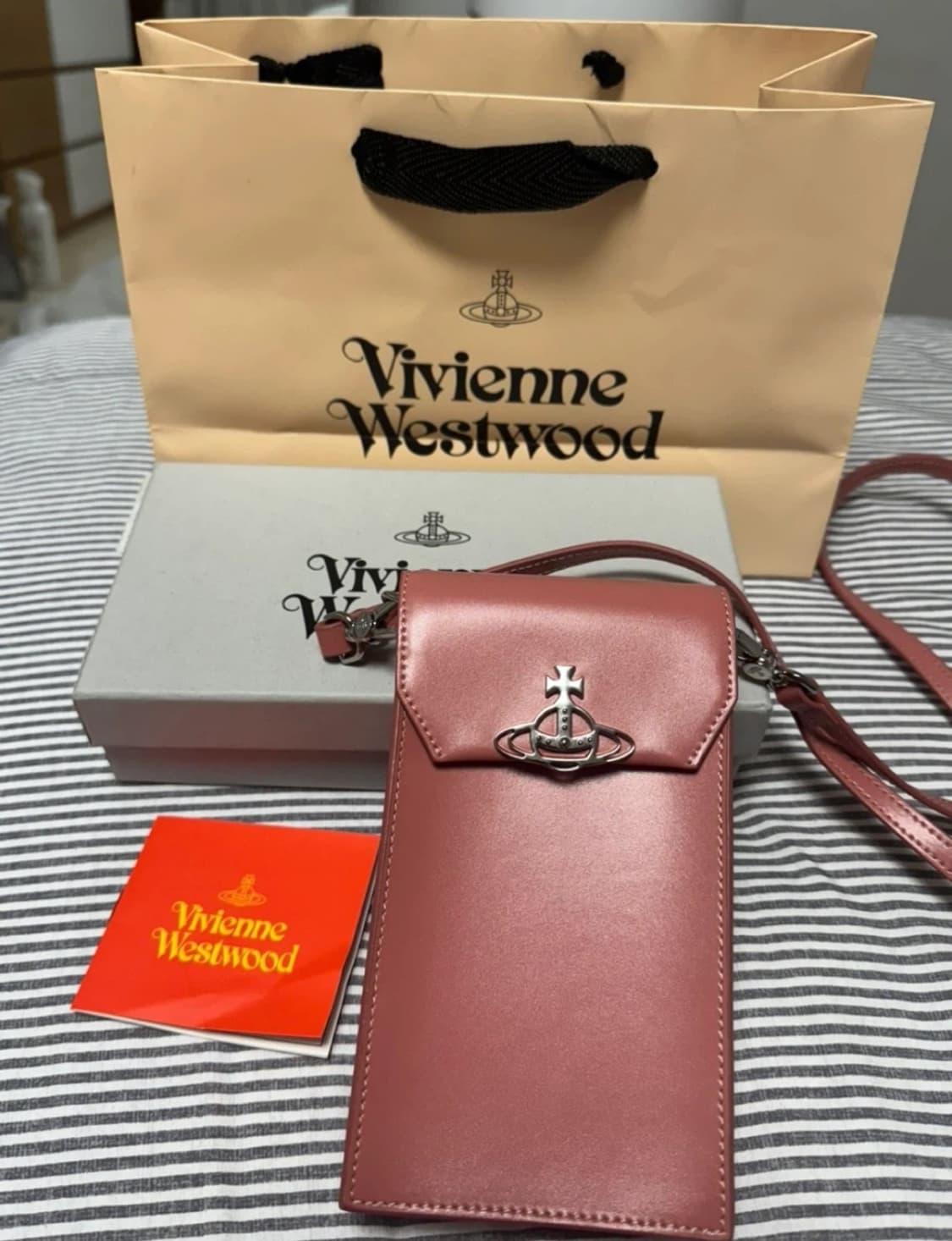 비비안웨스트우드 폰백 폰홀더 핑크 가방 상품이미지1