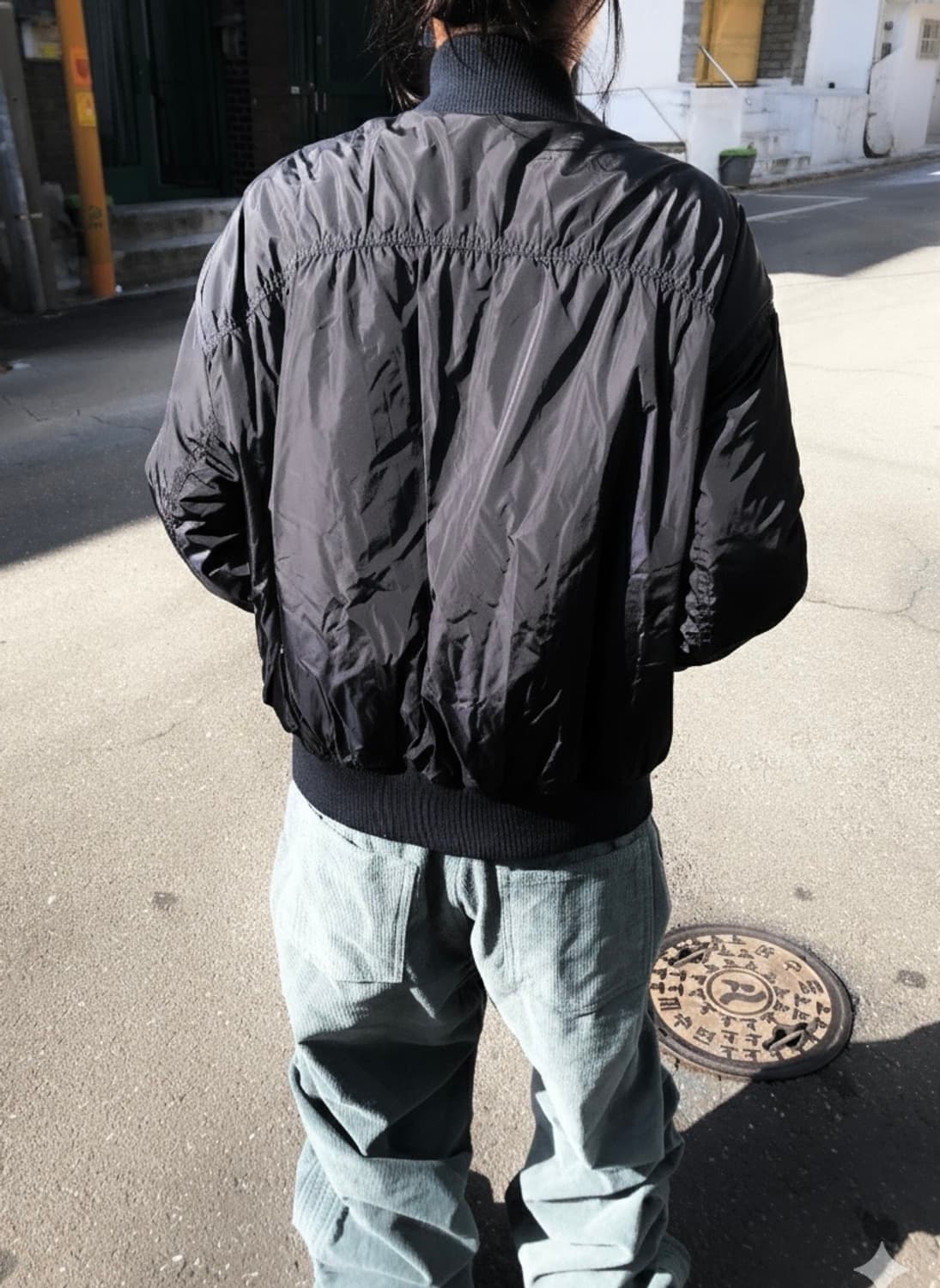 Yoke Gather Quilted Lining Bomber Jacket 상품이미지2