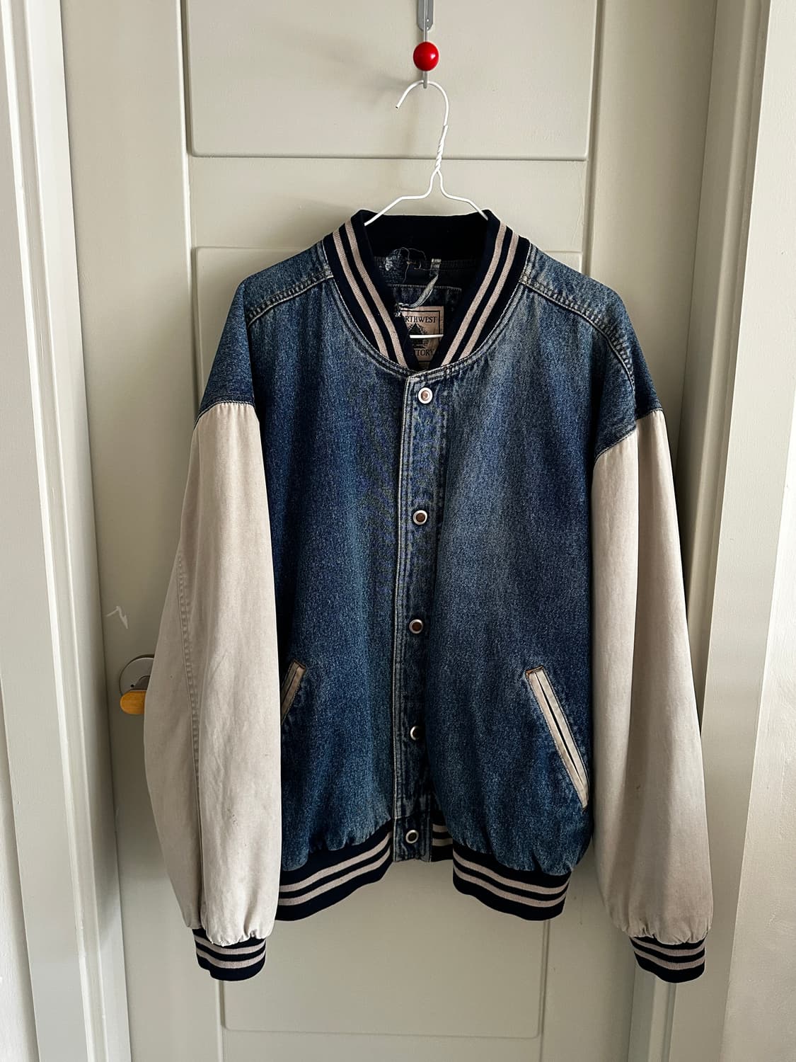 NORTHWEST TERRITORY 데님 바시티 자켓 상품이미지1
