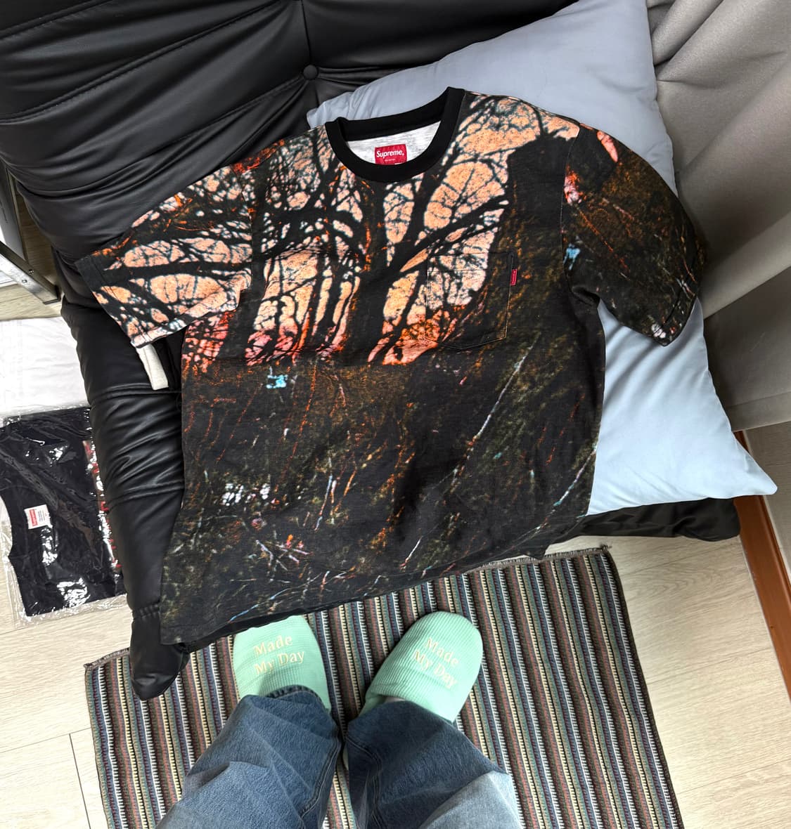 슈프림 우드 포켓 반팔 티셔츠 상품이미지1