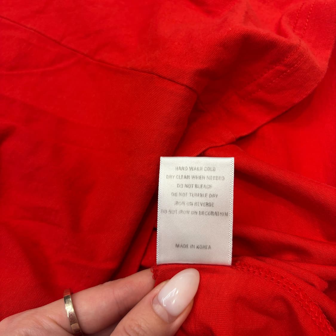 Hyein Seo 혜인 서 스포츠 로고 티셔츠 레드 2  상품이미지6