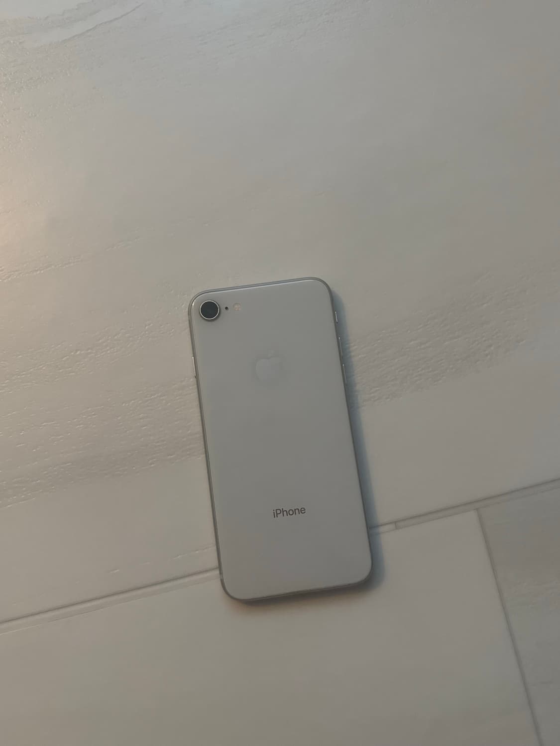 아이폰 8 실버 상품이미지2