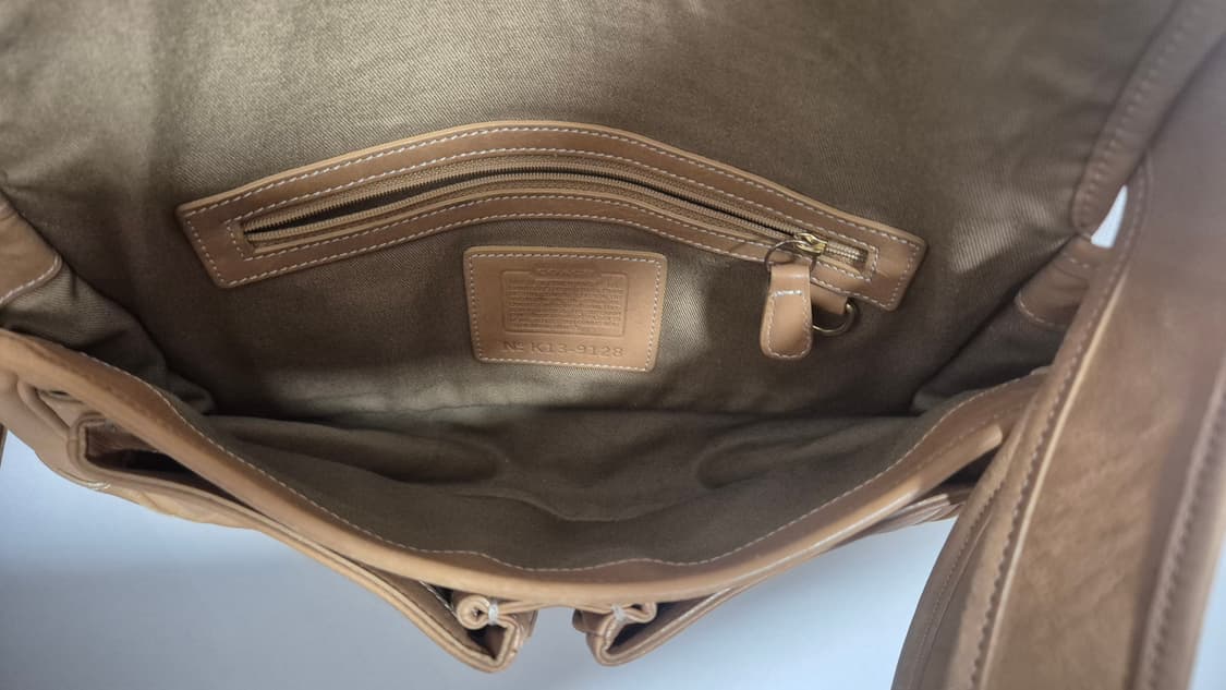 90s 올드코치 크로스백 상품이미지5