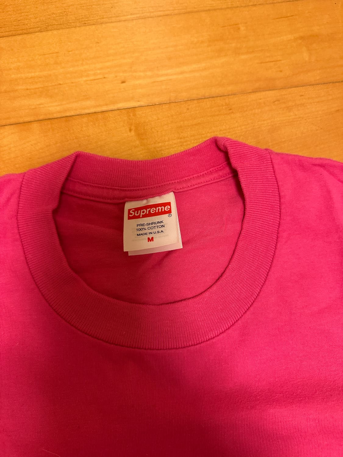 슈프림 백워즈 티셔츠 푸시아 - 24SS M 상품이미지4