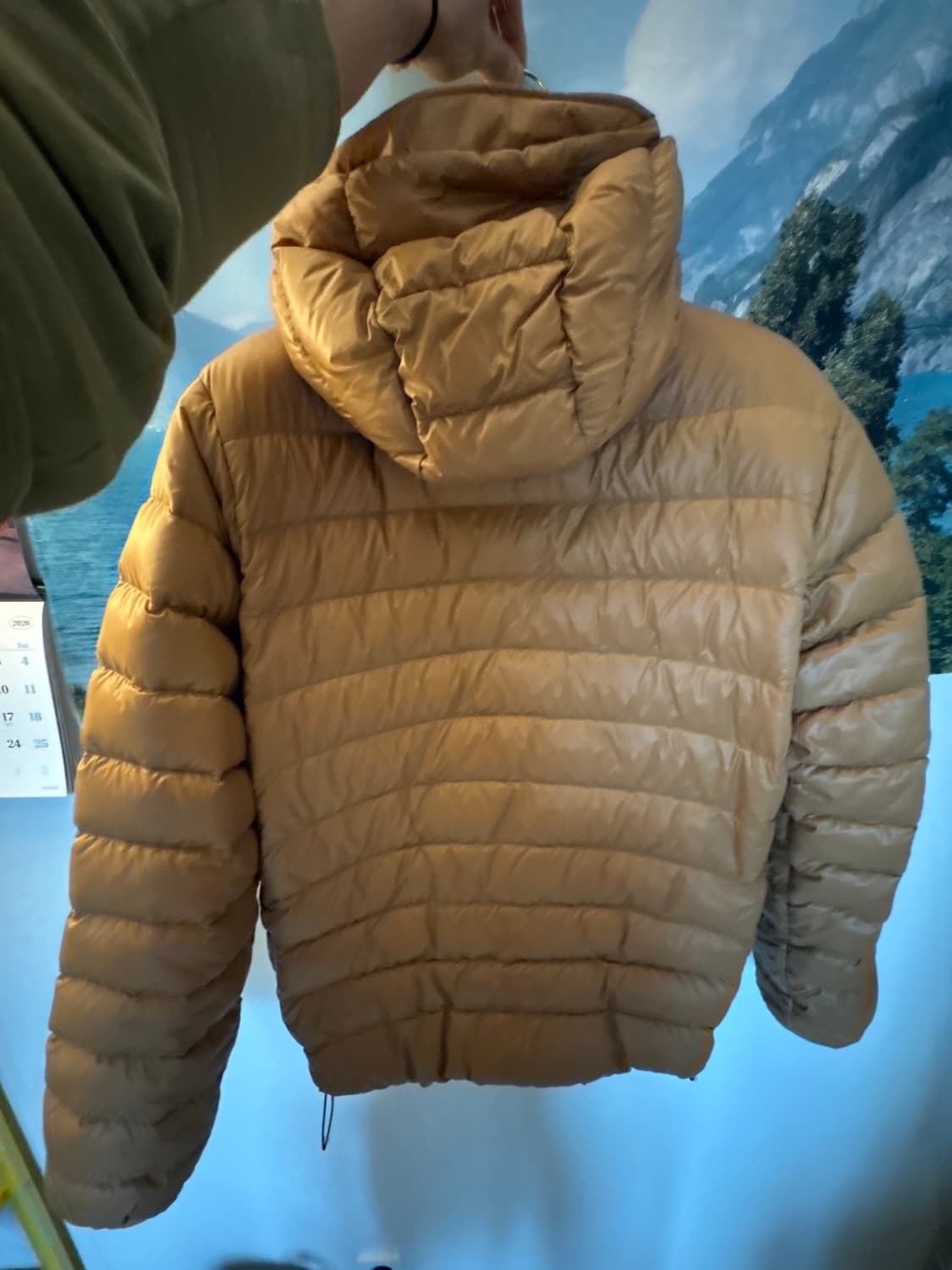 살로몬 경량 패딩 상품이미지2