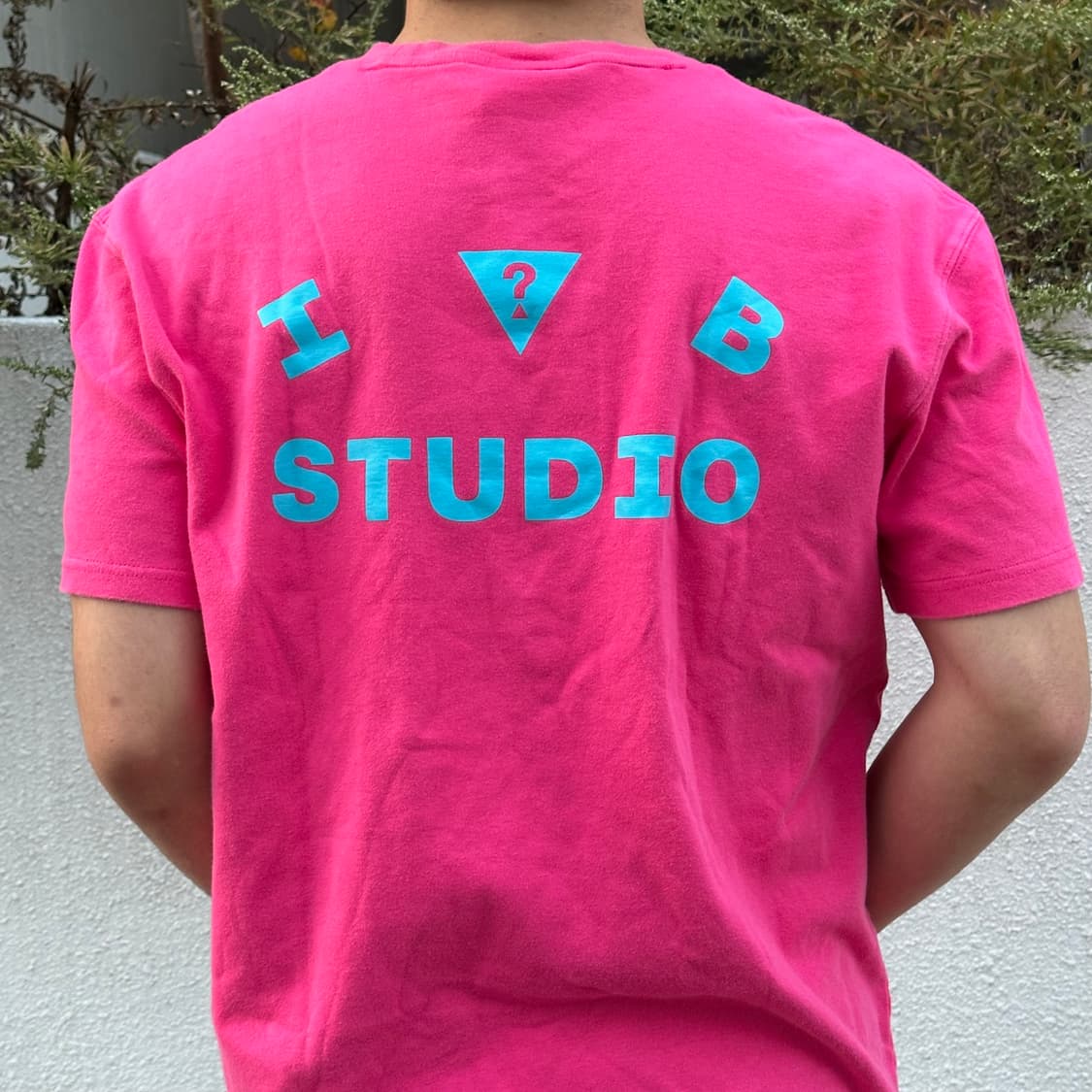 아이앱스튜디오 X 게스 반팔티  상품이미지2