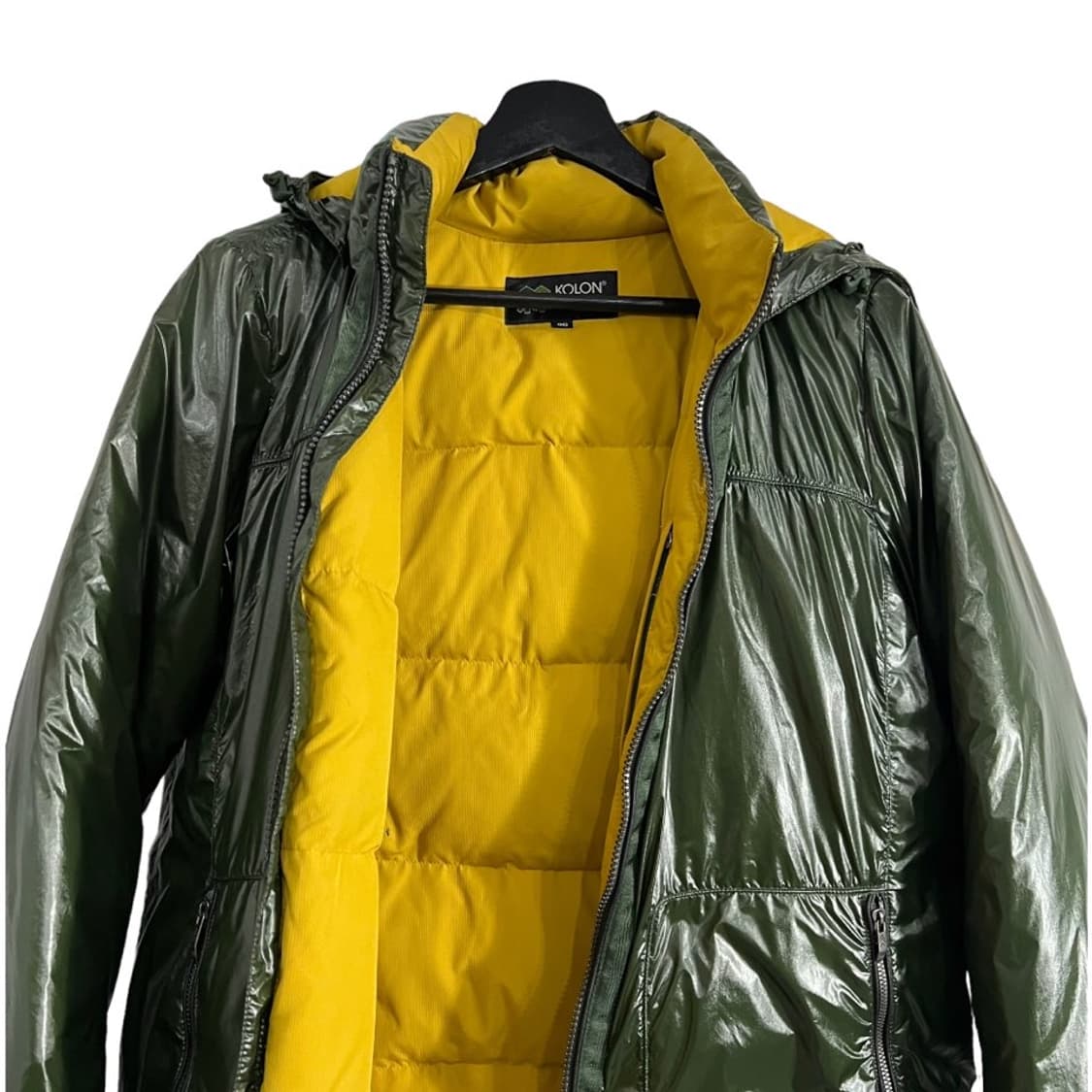 코오롱스포츠 글로시 유광 패딩  상품이미지4