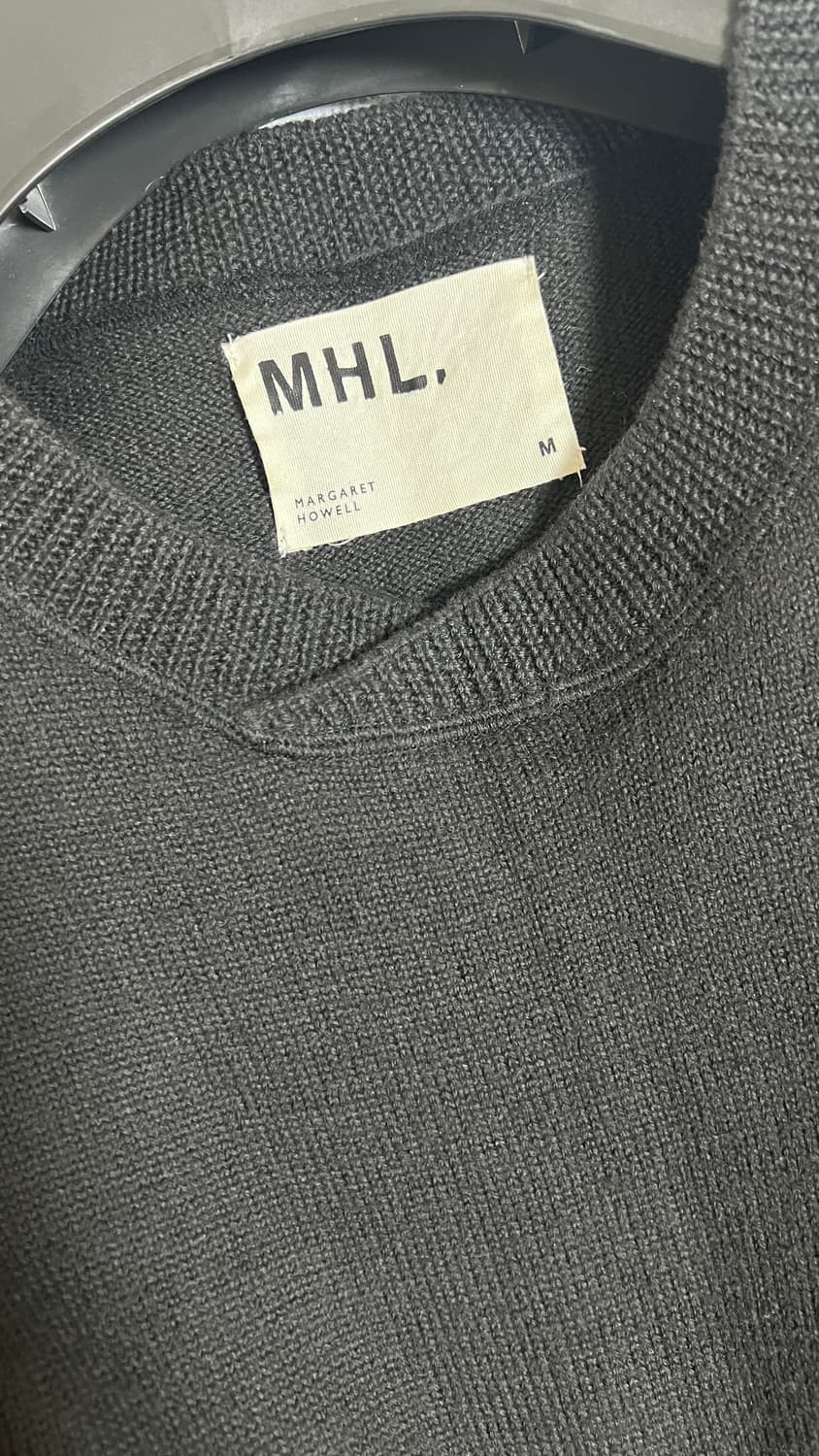 마가렛 호웰 wool 100% 브이넥 니트 블랙 (M) 상품이미지1