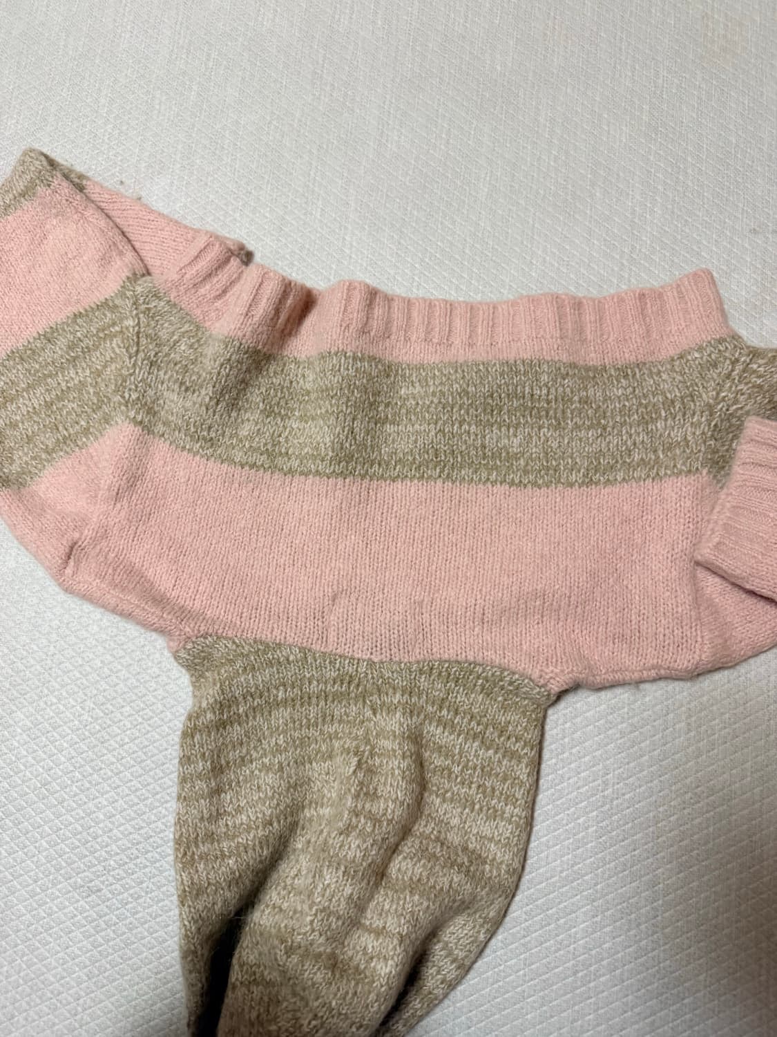 쓰리타임즈 스트라이프 크롭 후드 니트 상품이미지9