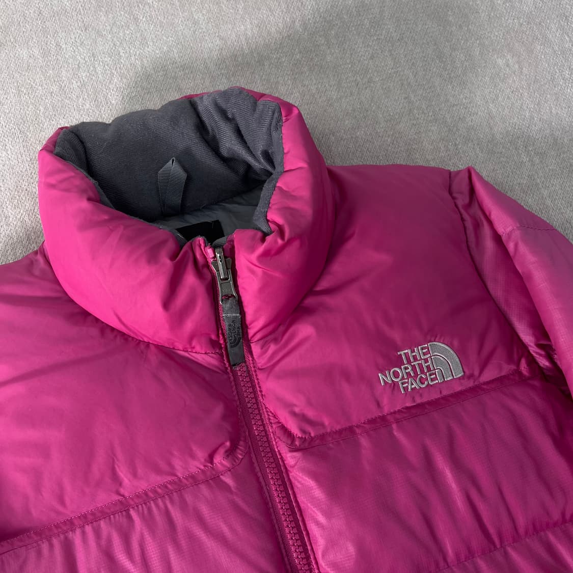 W 95 노스페이스 700 핑크 경량 패딩 상품이미지2