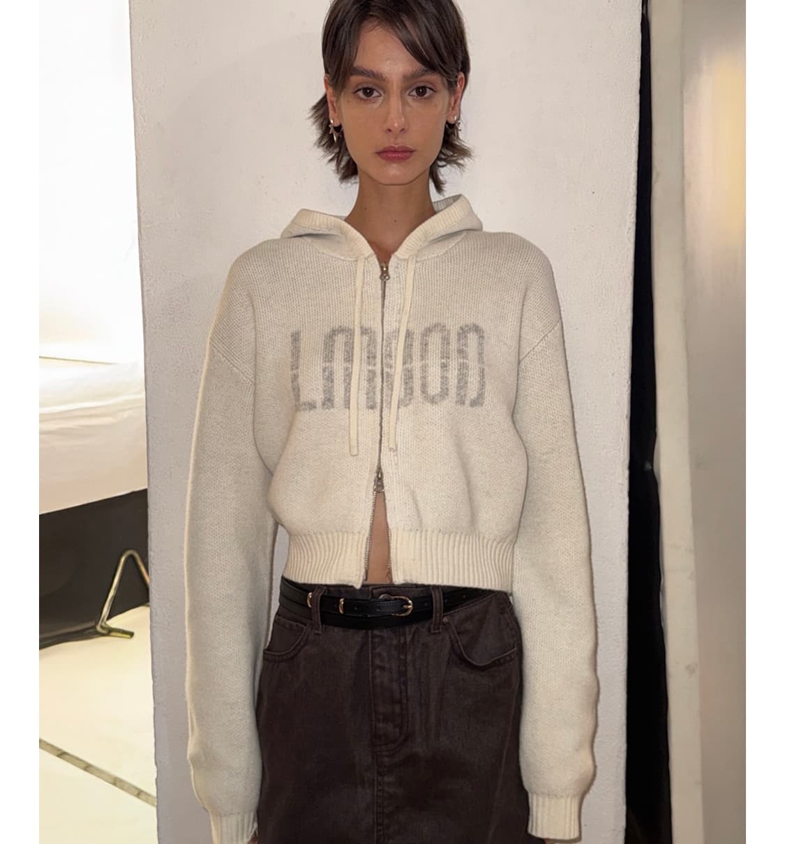 엘무드 타이포 울니트 크롭 후드집업 아이보리 38 상품이미지1