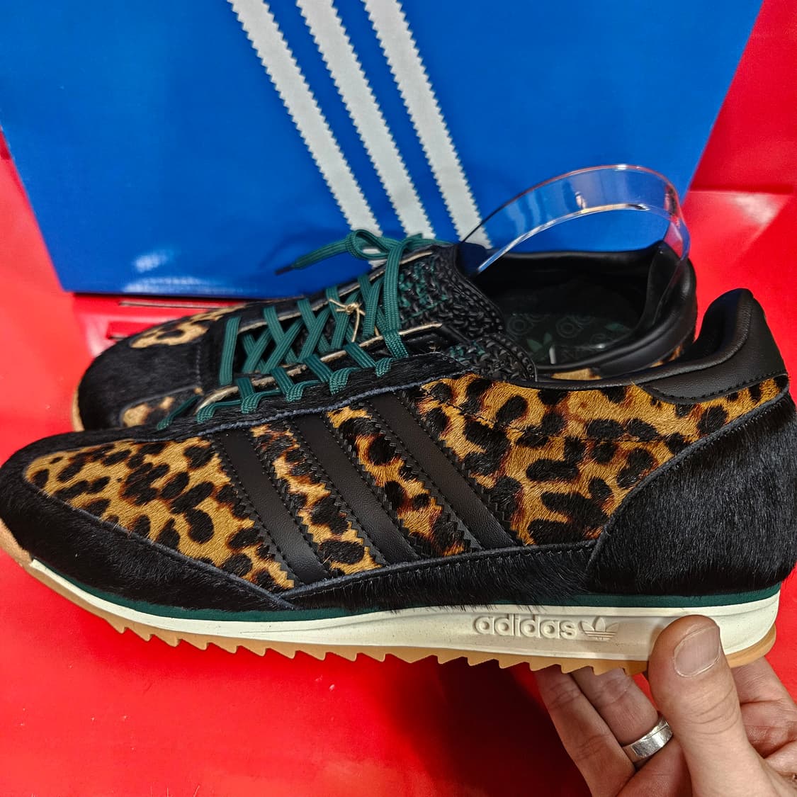 (새상품)아디다스(Adidas) 레오파드 코어 오프화이트 265 상품이미지3
