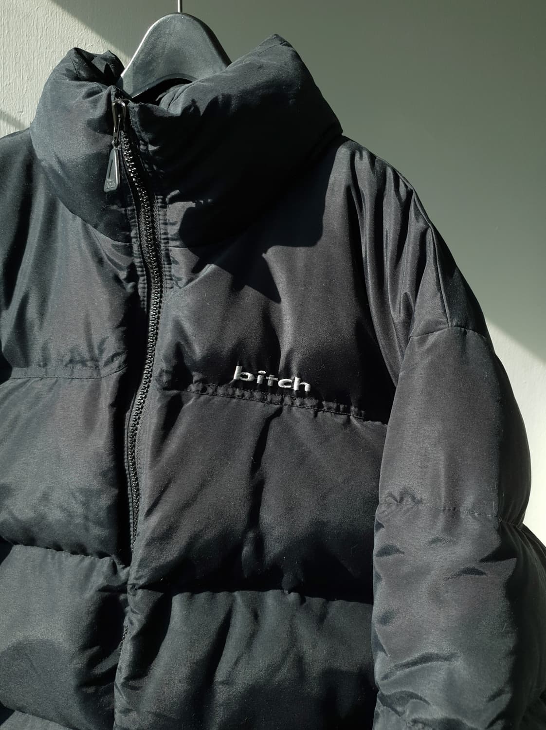90s Bitch Skateboards down jacket 상품이미지5