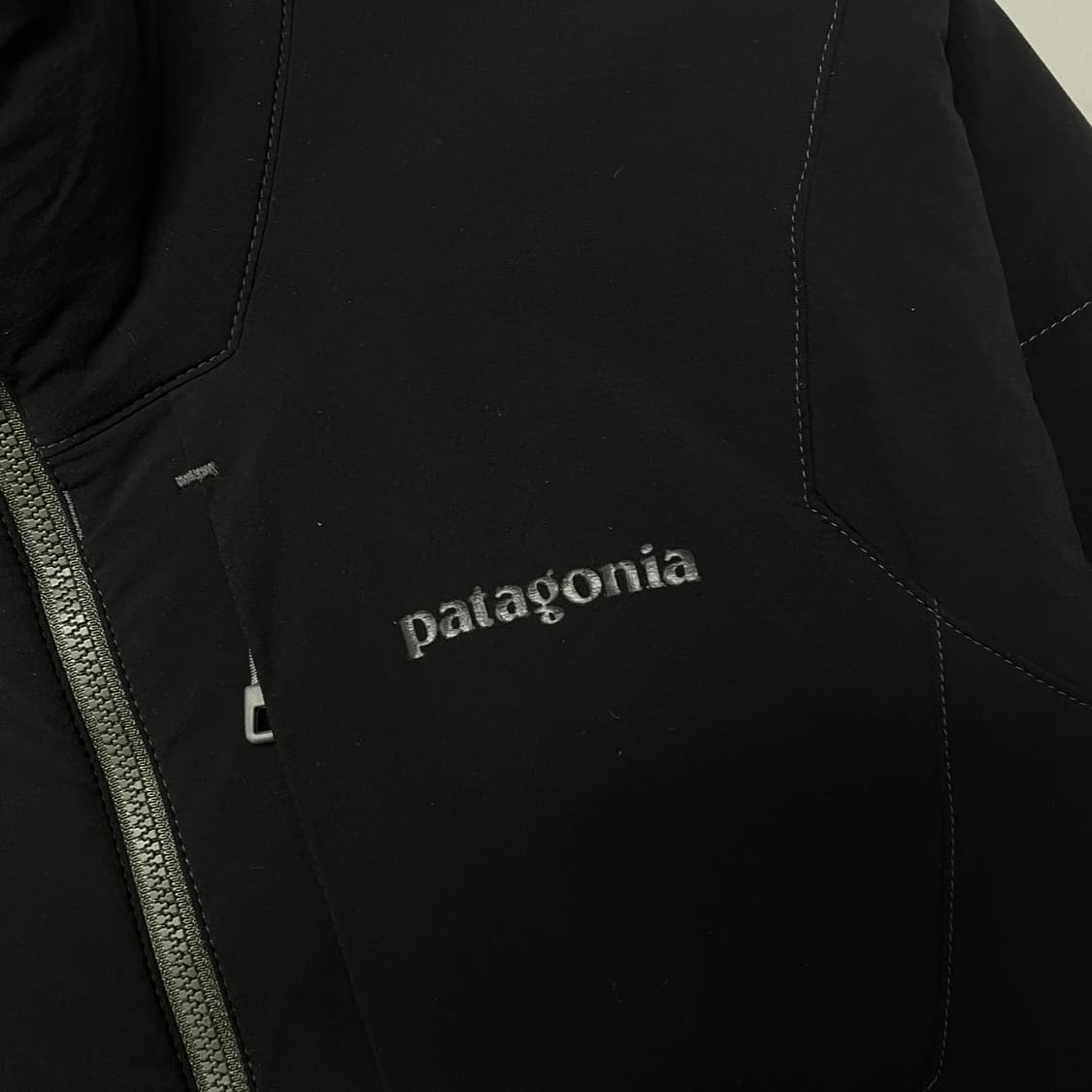 파타고니아 나노 퍼프 경량 자켓 블랙 상품이미지4