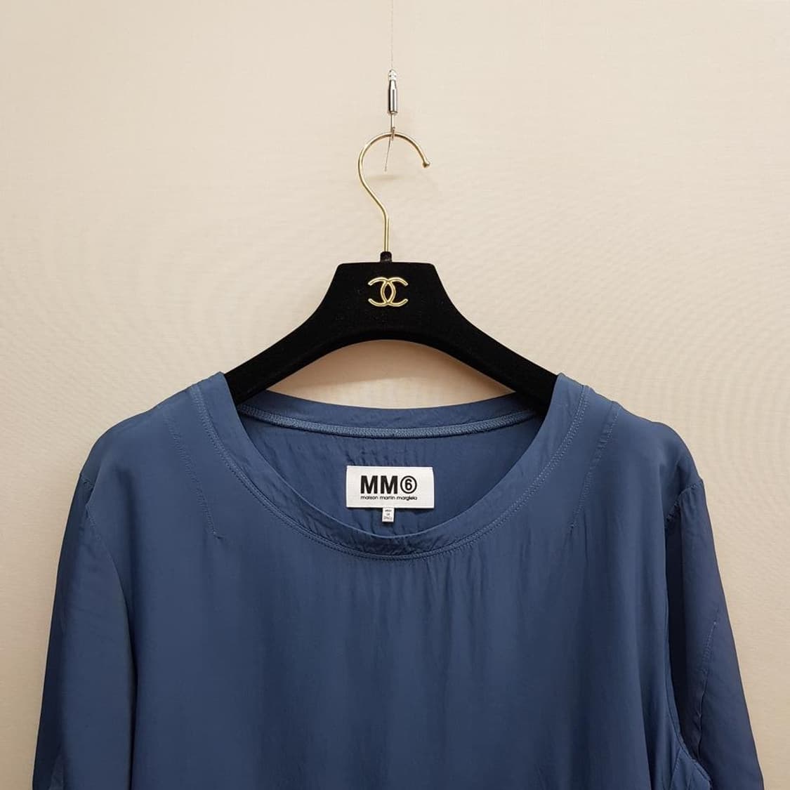 MM6 메종 마르지엘라 블루 라운드넥 실크 블라우스 IT 44사이즈 상품이미지2