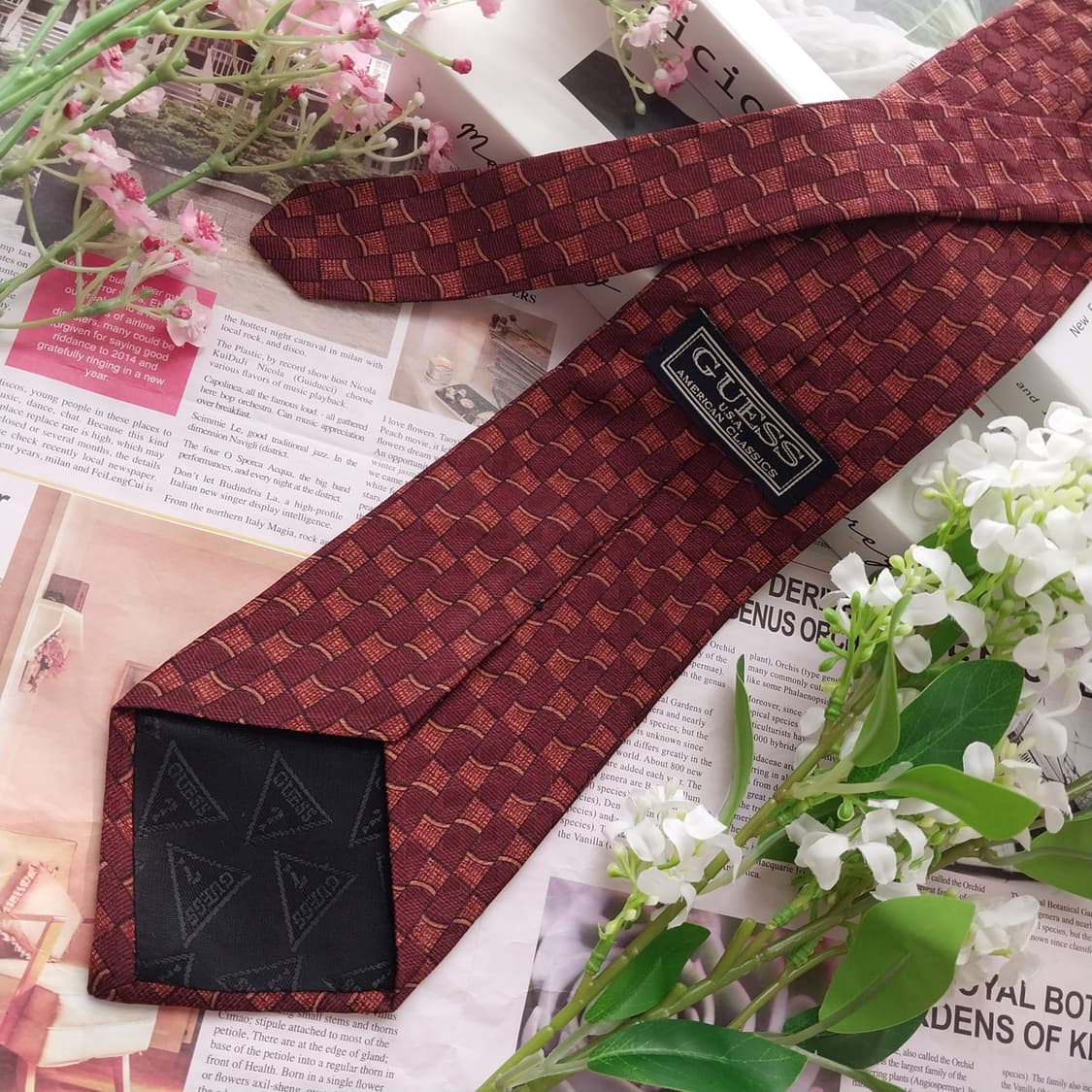 게스 실크 브라운 패턴 넥타이 10.1cm A+등급 K2284
 상품이미지3