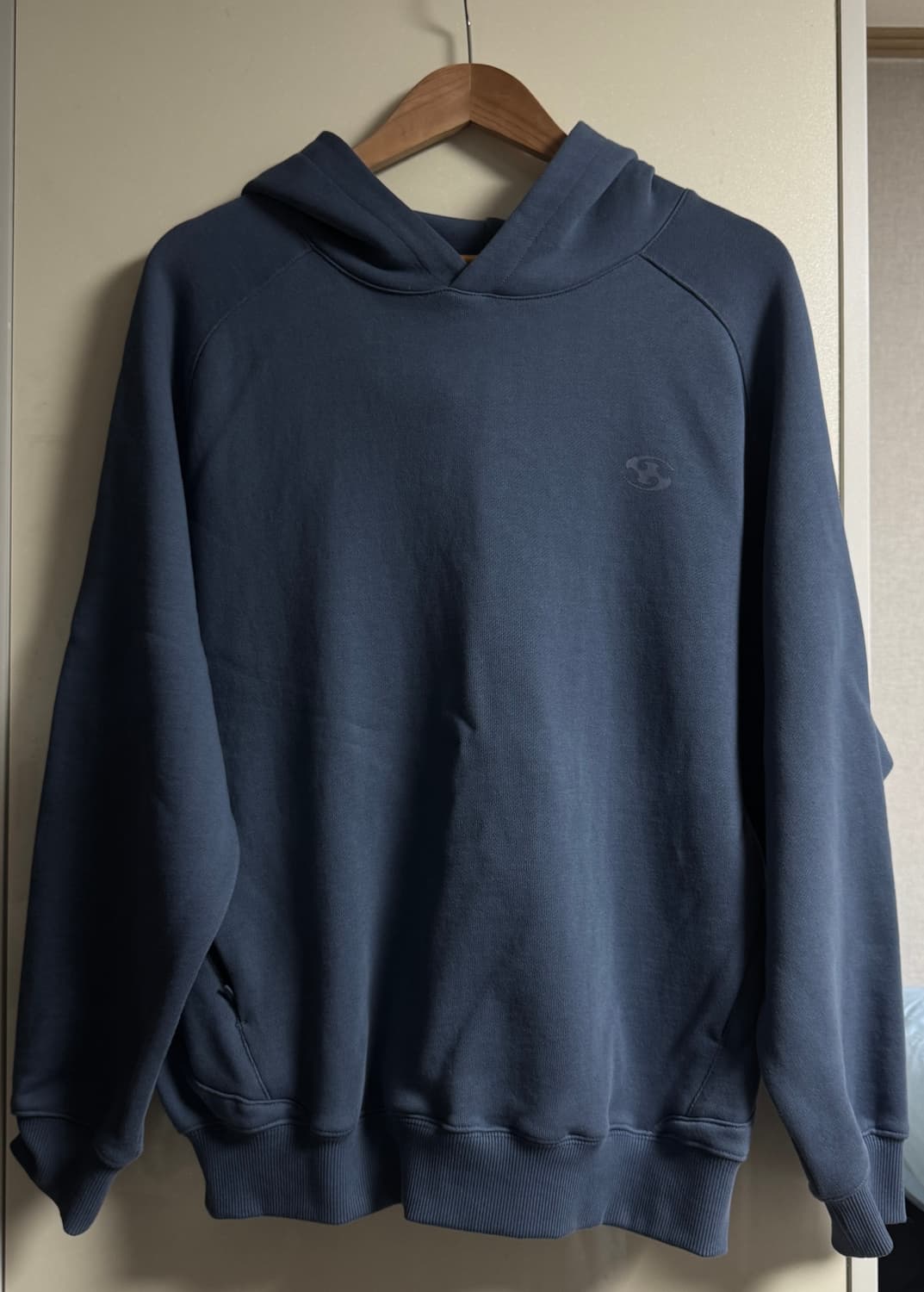 산산기어 23fw 래글런 후디 네이비 1사이즈 (수수료 무료) 상품이미지3