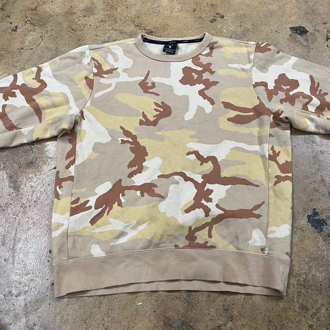 나이키 카모 밀리터리 맨투맨 상품이미지3