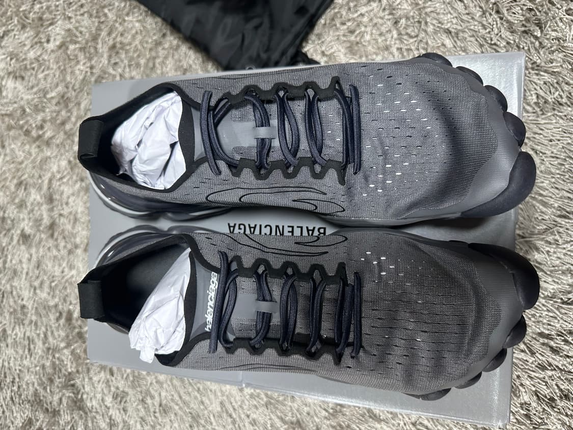 [43] 발렌시아가 아나토믹 러너 스니커즈 상품이미지5