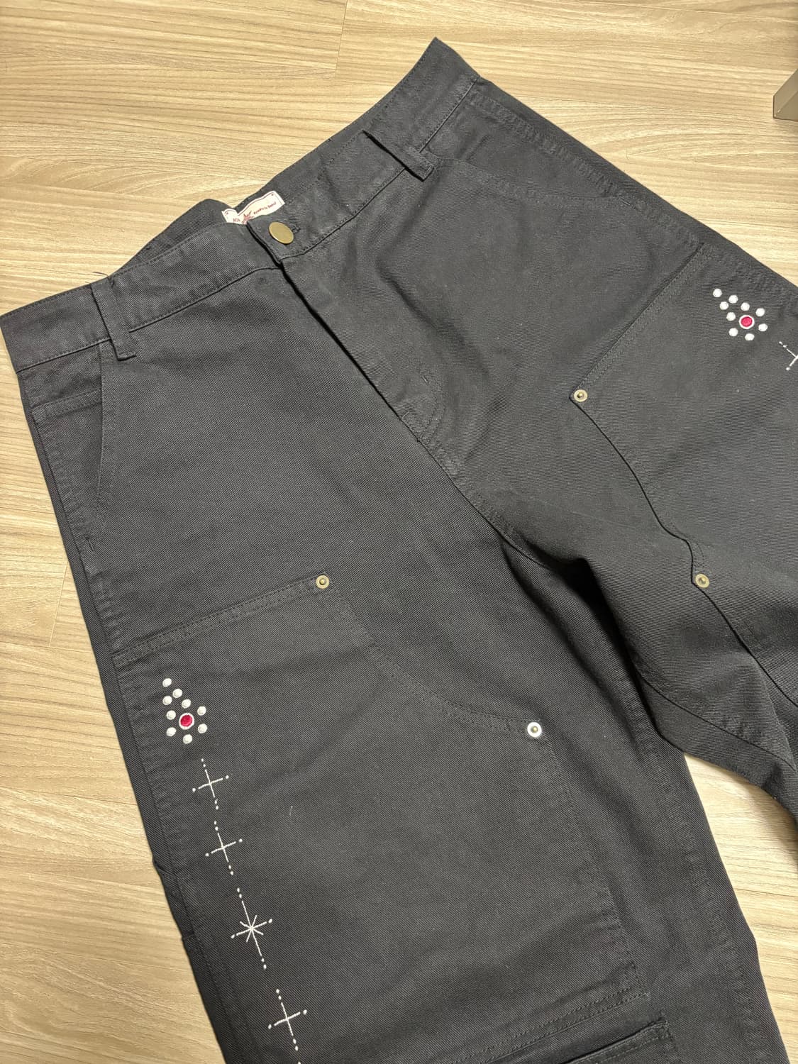 아오이로 페이크 스터드 커트 더블니 데님 블랙 상품이미지1