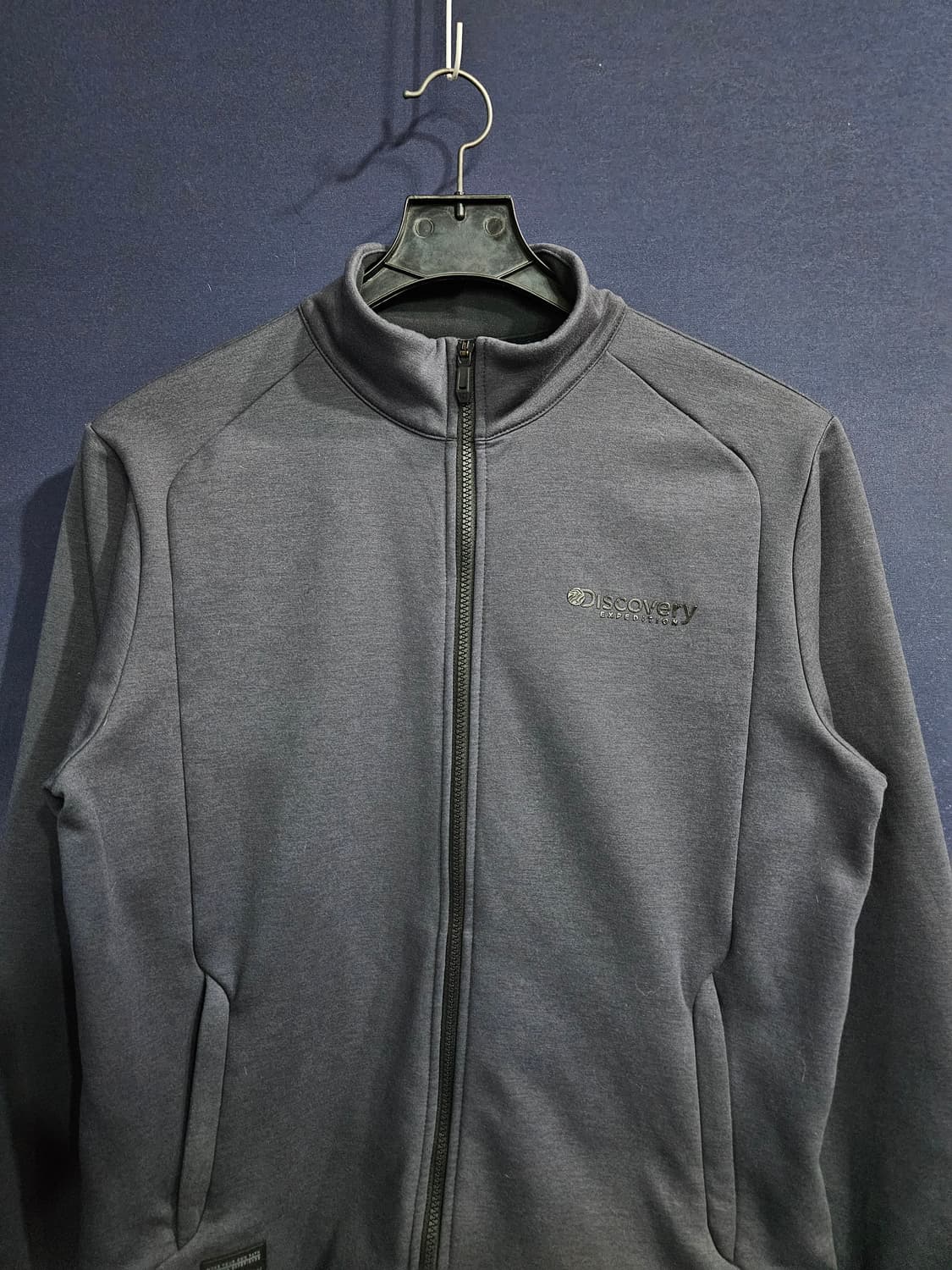 디스커버리 다크그레이 남성 슬림핏 105 기모 집업자켓  상품이미지7