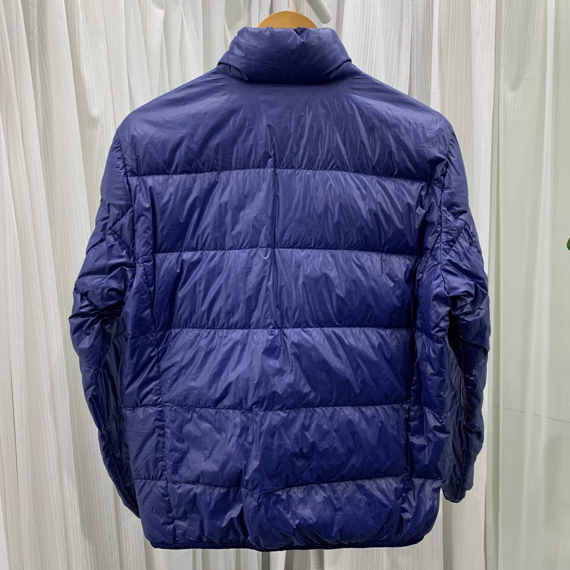 일본 유니클로 울트라 라이트 프리미엄 다운 경량 패딩 1742 상품이미지3