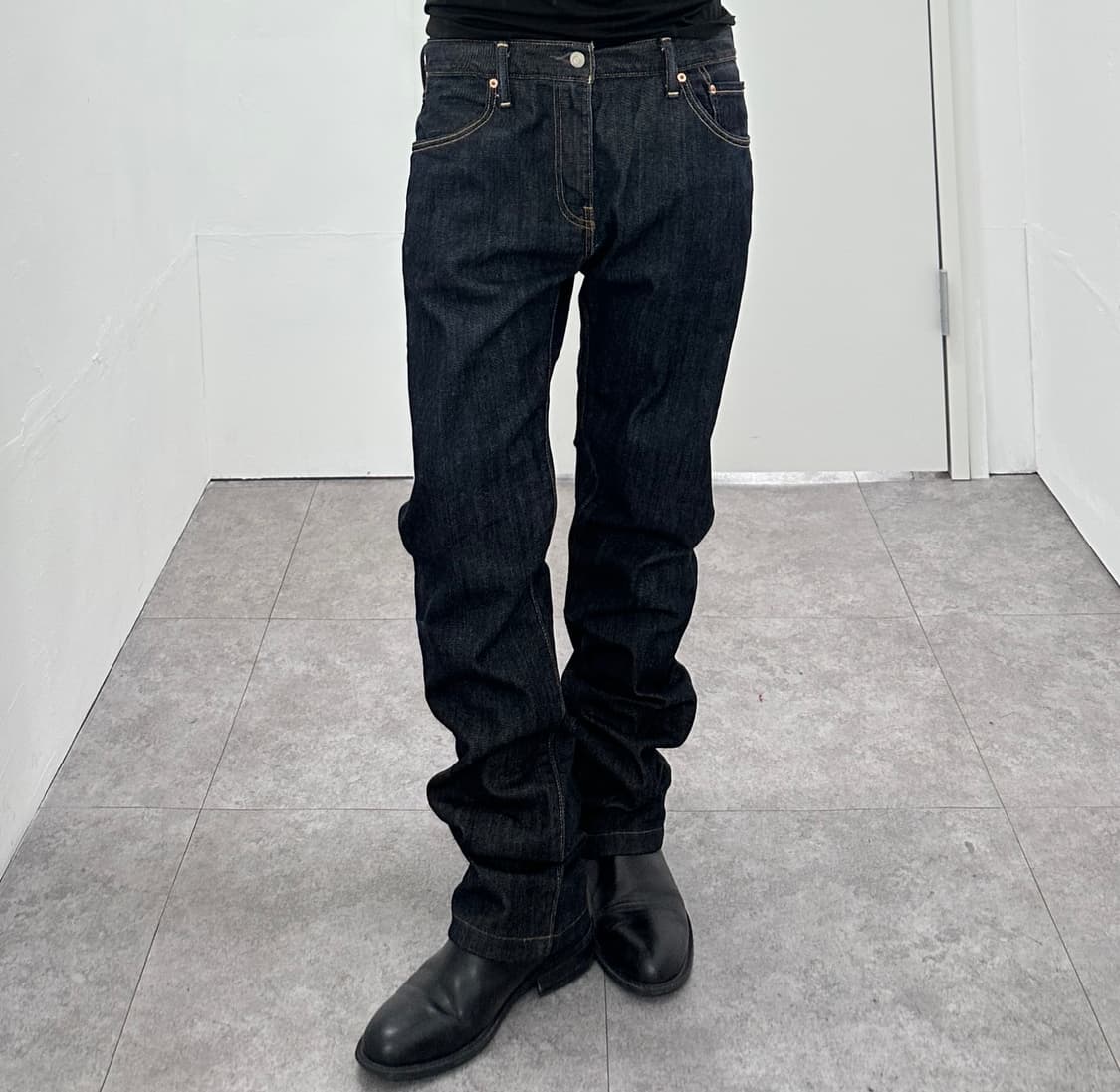 Levi’s 541 Dark Rinse Denim Jeans 상품이미지1