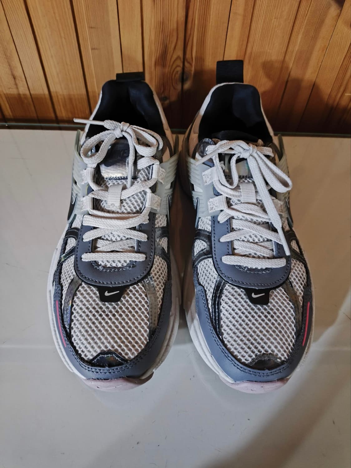 240mm 나이키 v2k 이어오브더드래곤 운동화  상품이미지4