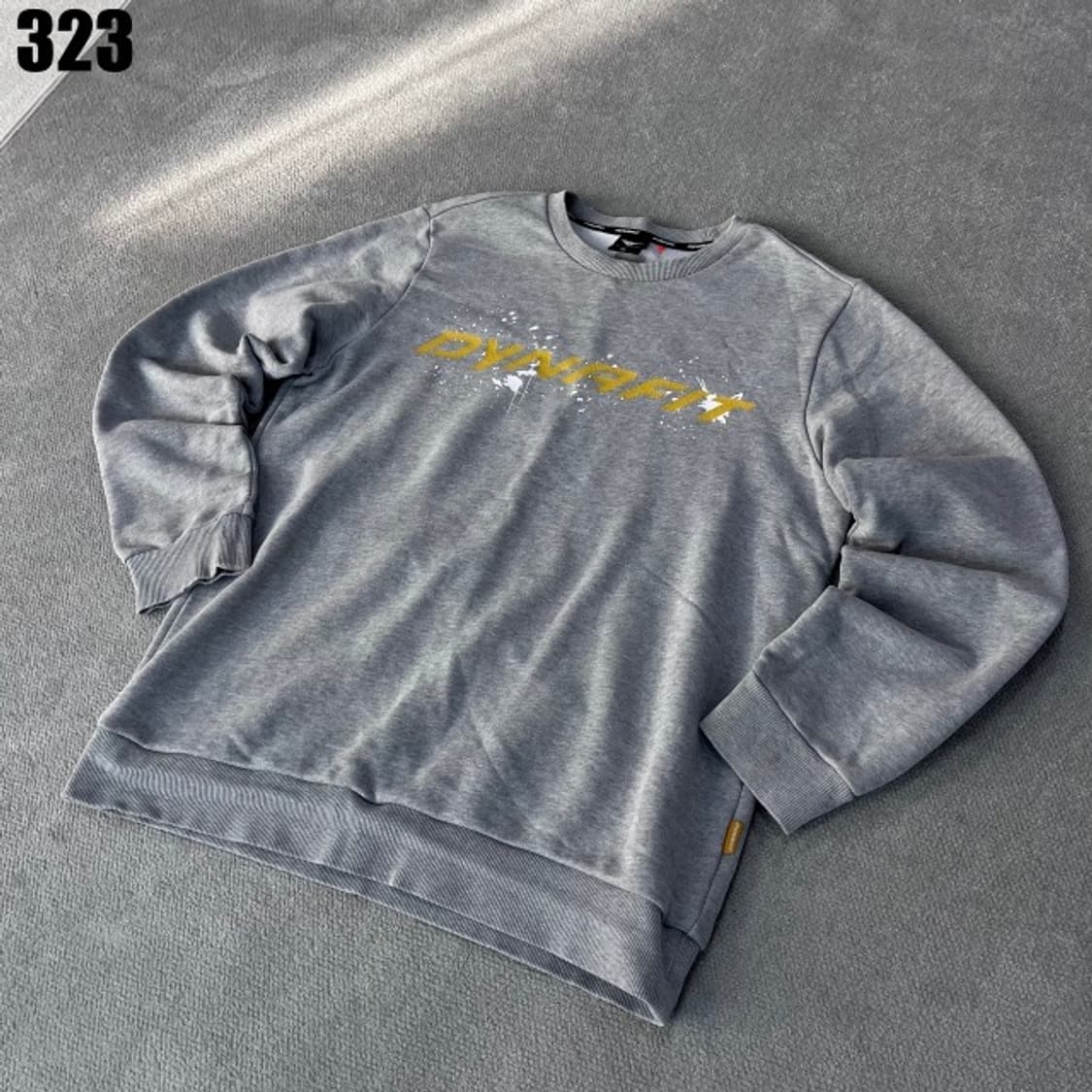 다이나핏 맨투맨 그레이  상품이미지1