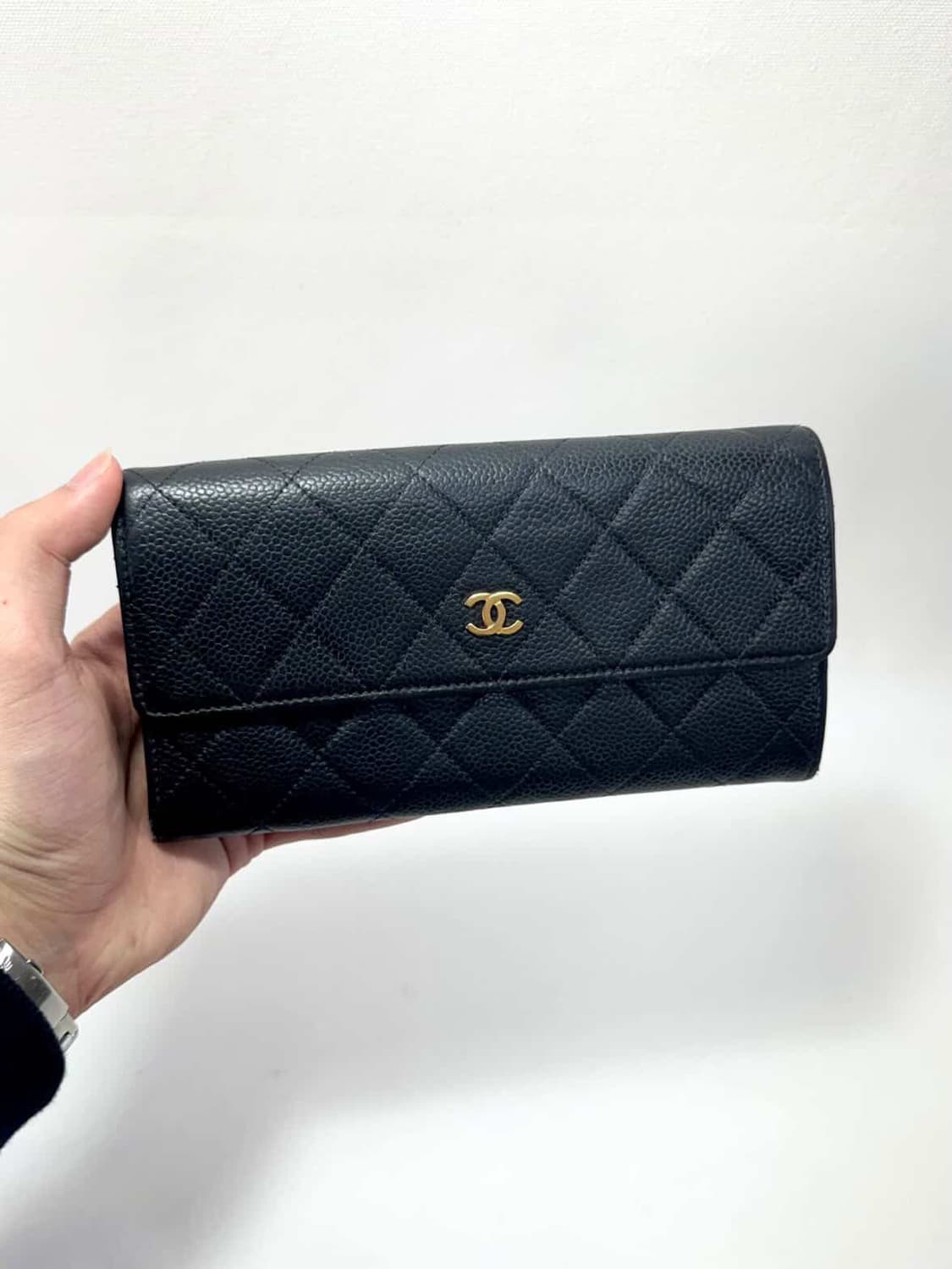 샤넬 캐비어 금장 장지갑 상품이미지1
