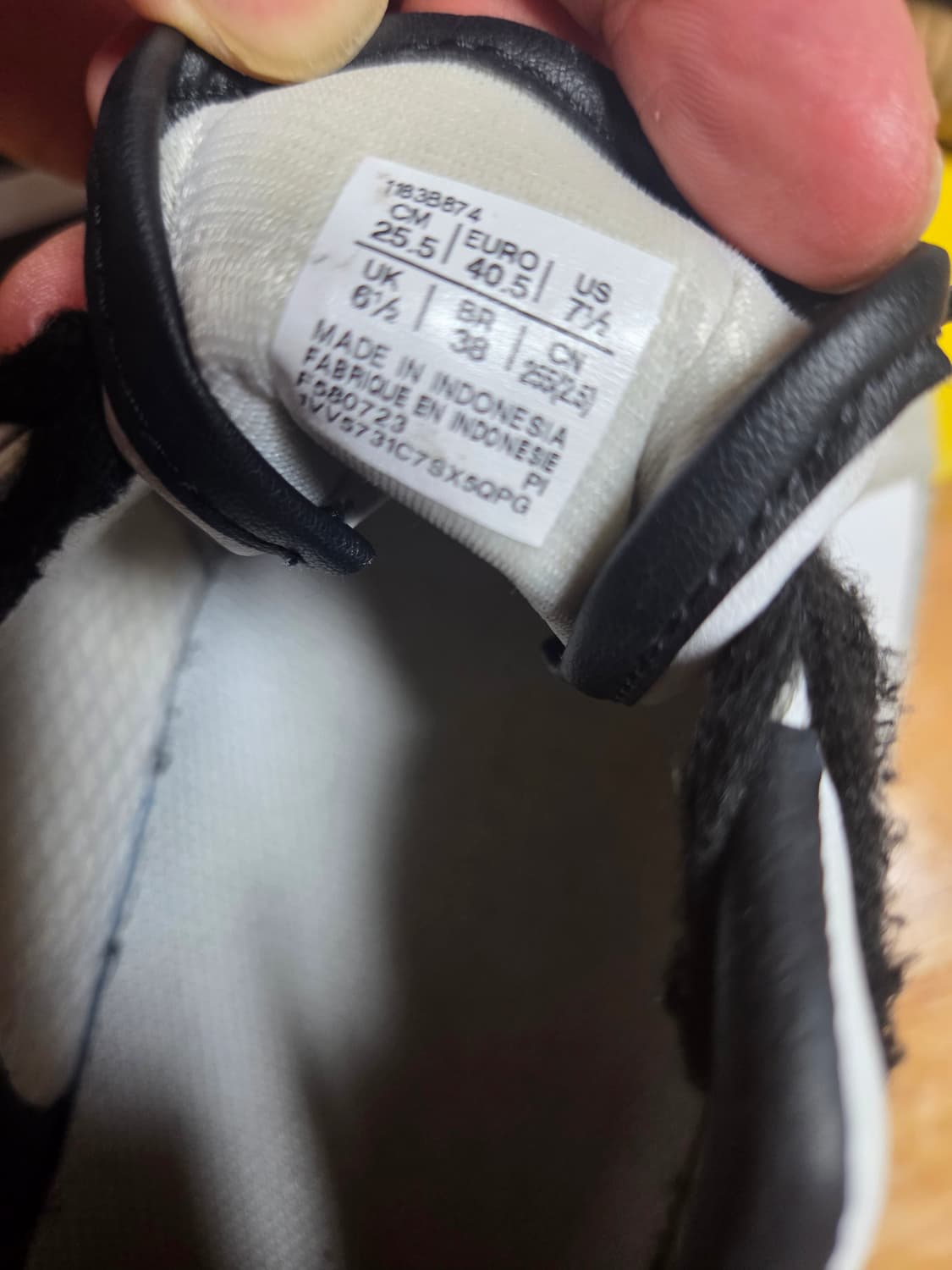 오니츠카타이거 델리시티 255팝니다.7만 상품이미지7