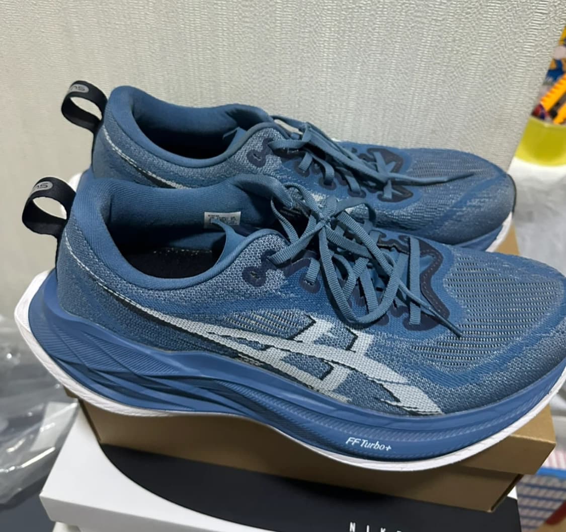 275) 아식스 슈퍼블라스트2 팝니다 상품이미지1