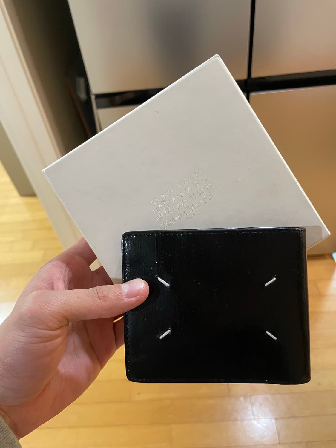 마르지엘라 유광 무광 반지갑 투톤지갑 상품이미지1